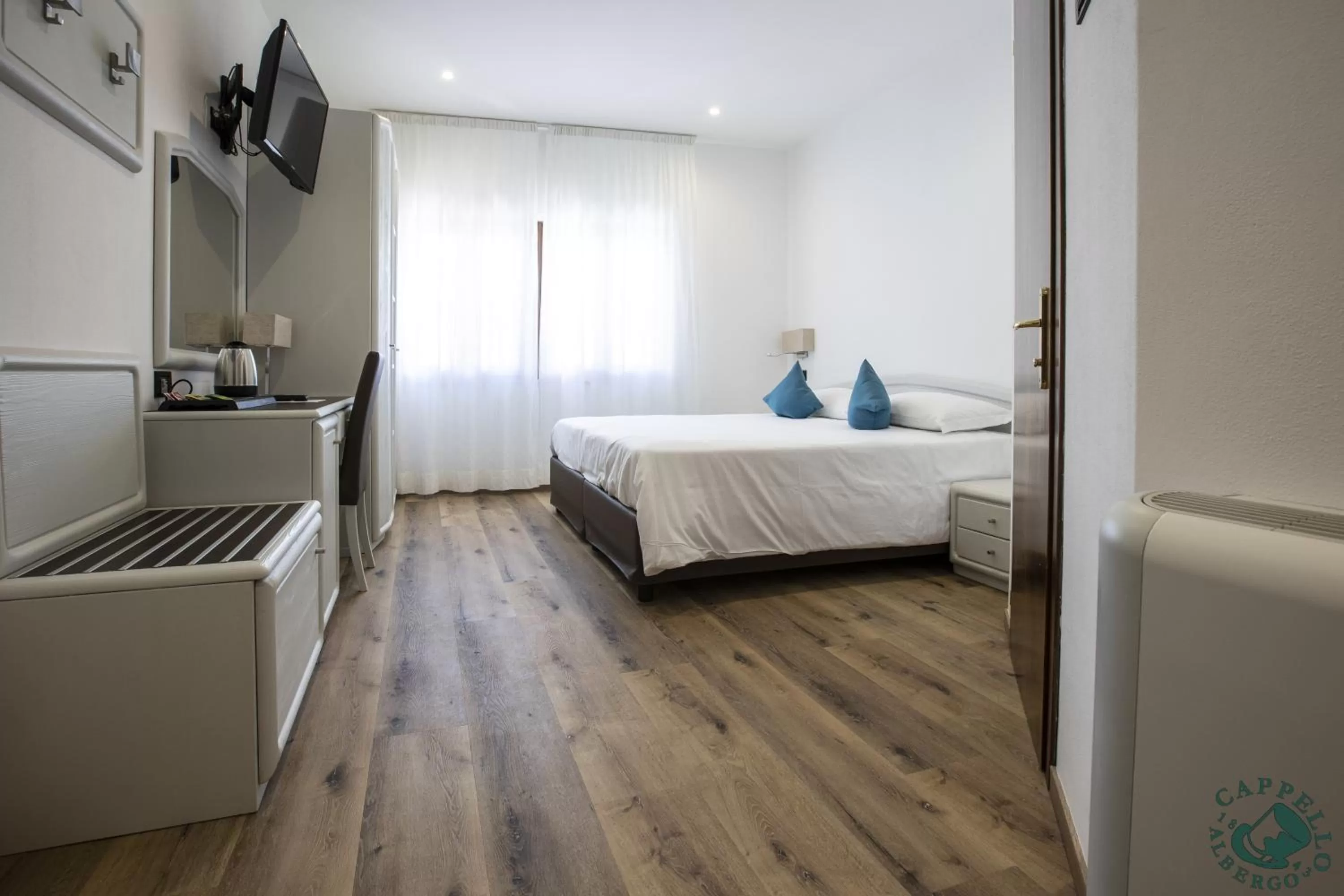 Deluxe Room - single occupancy in Albergo Cappello e Cadore