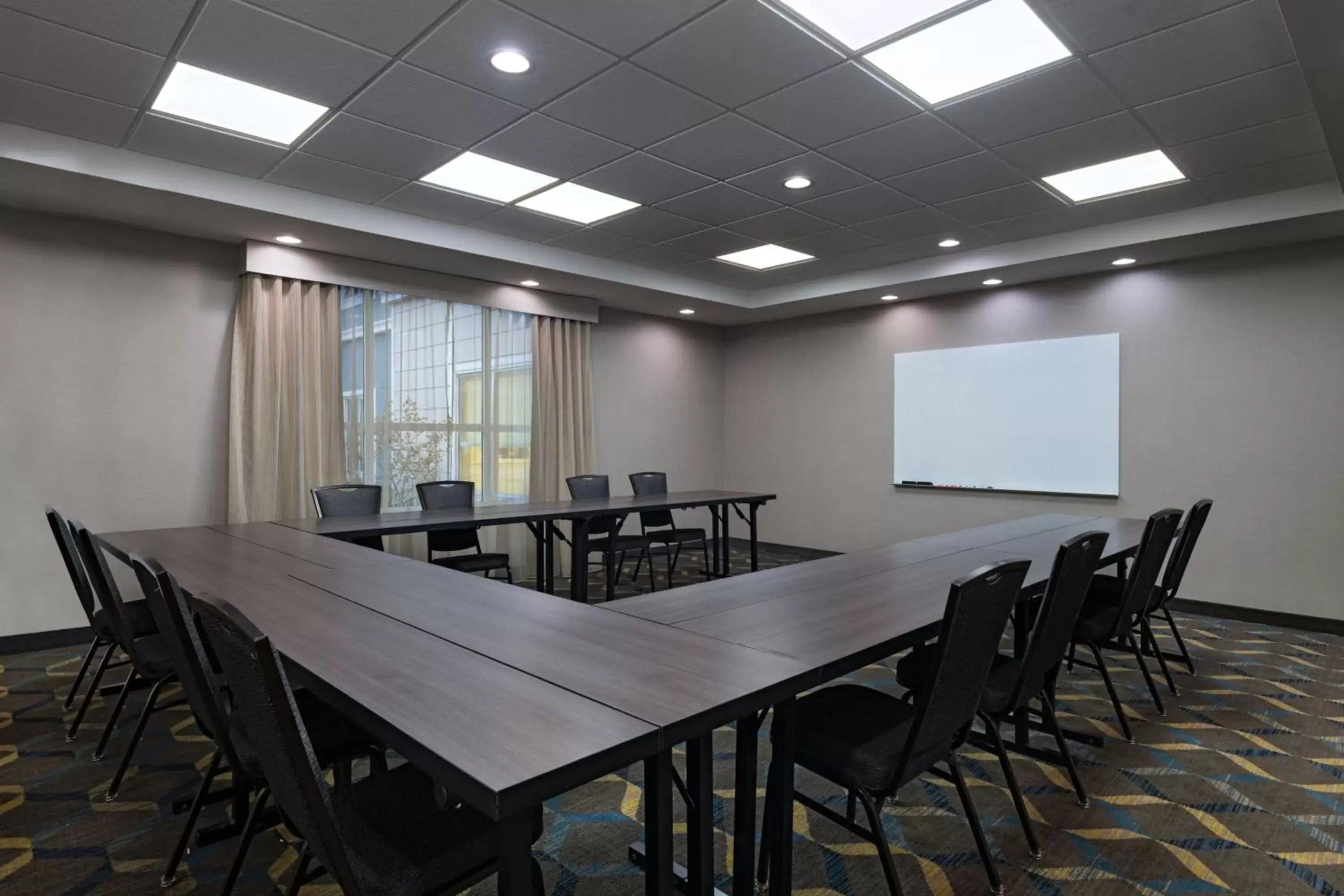 Meeting/conference room in Residence Inn New Brunswick Tower Center Blvd.