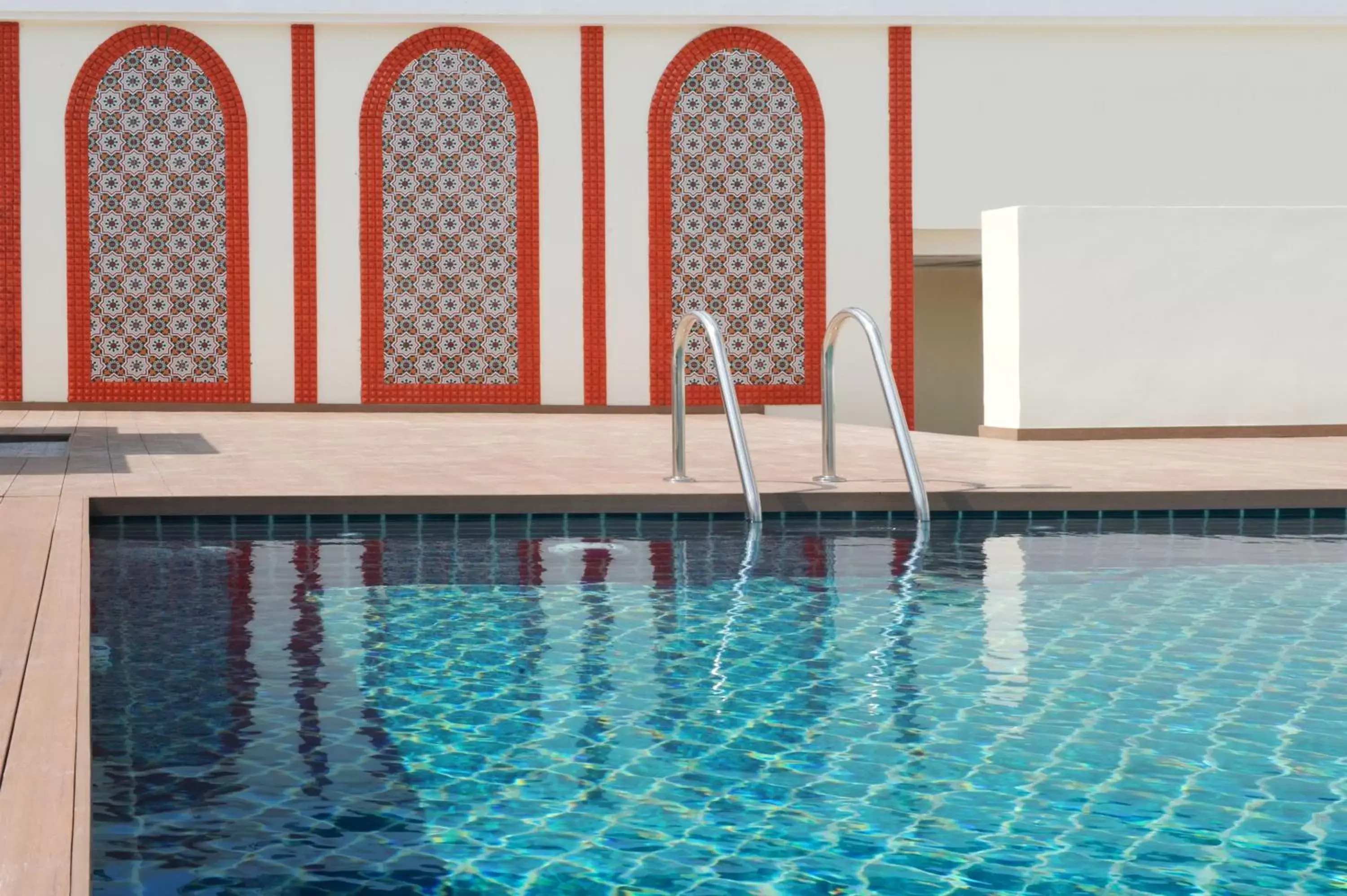 Day, Swimming Pool in Al Meroz Hotel Bangkok - The Leading Halal Hotel