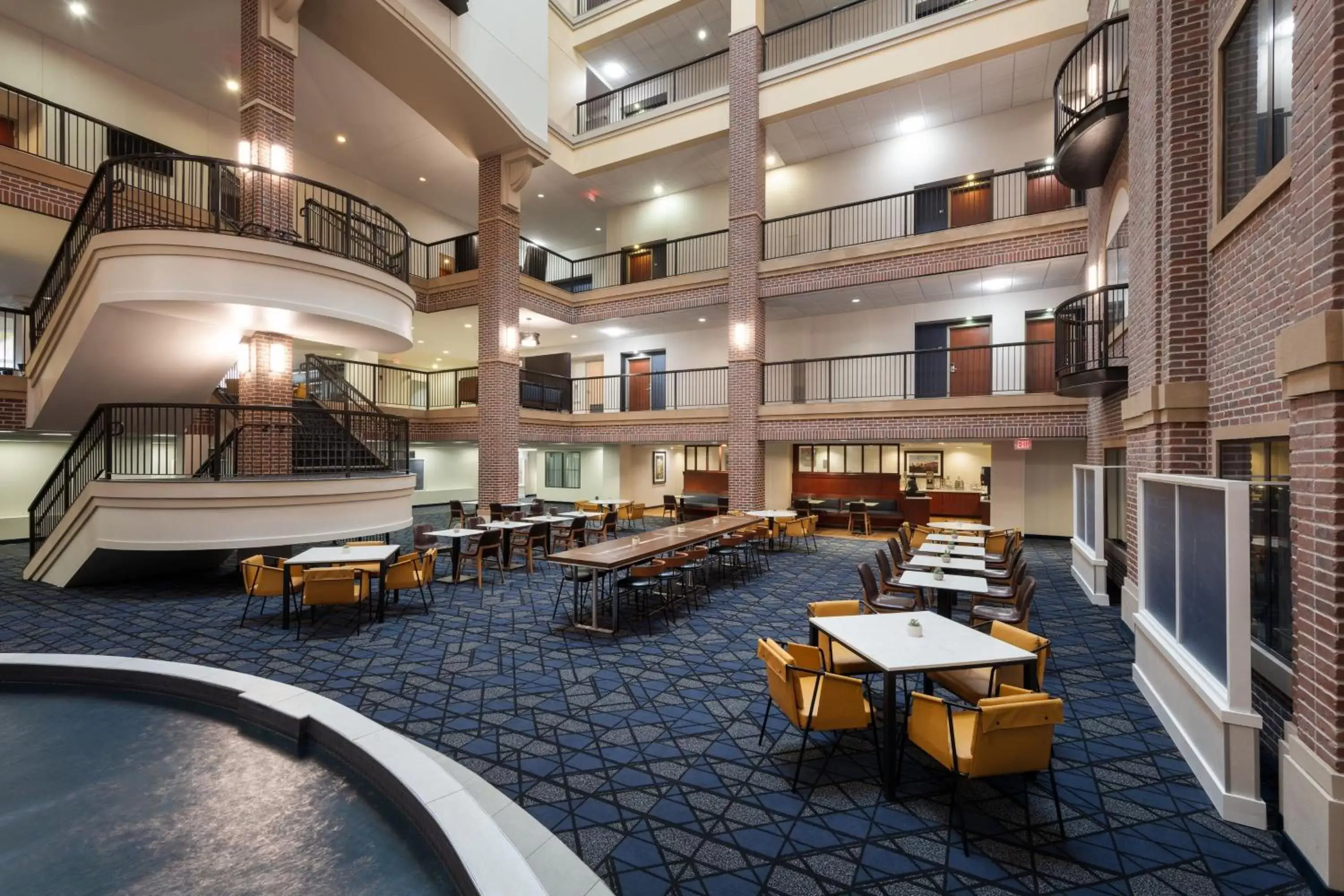 Restaurant/Places to Eat in Courtyard by Marriott Wichita at Old Town