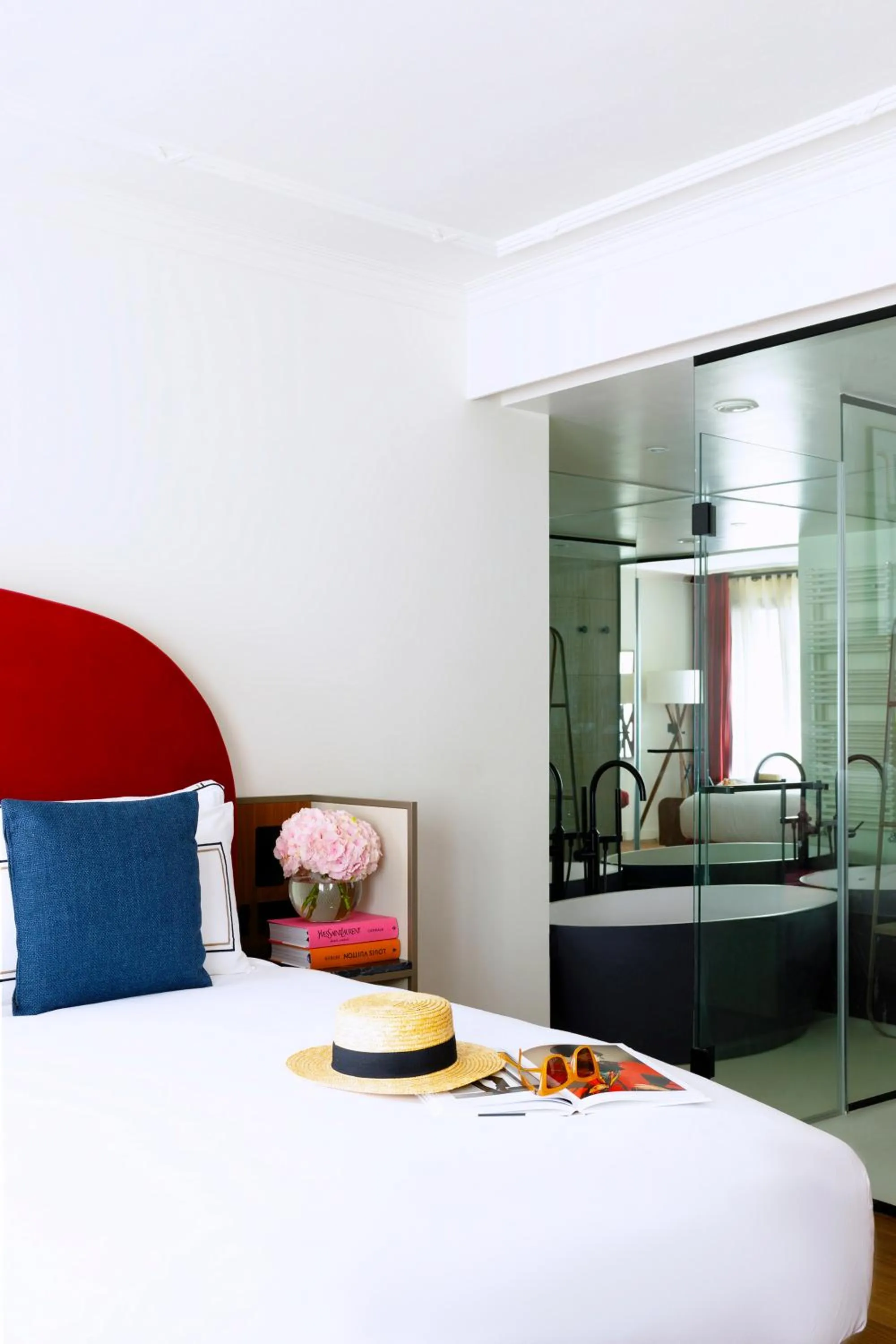 Bathroom, Bed in Villa Marquis a Member of Melia Collection Tour Eiffel