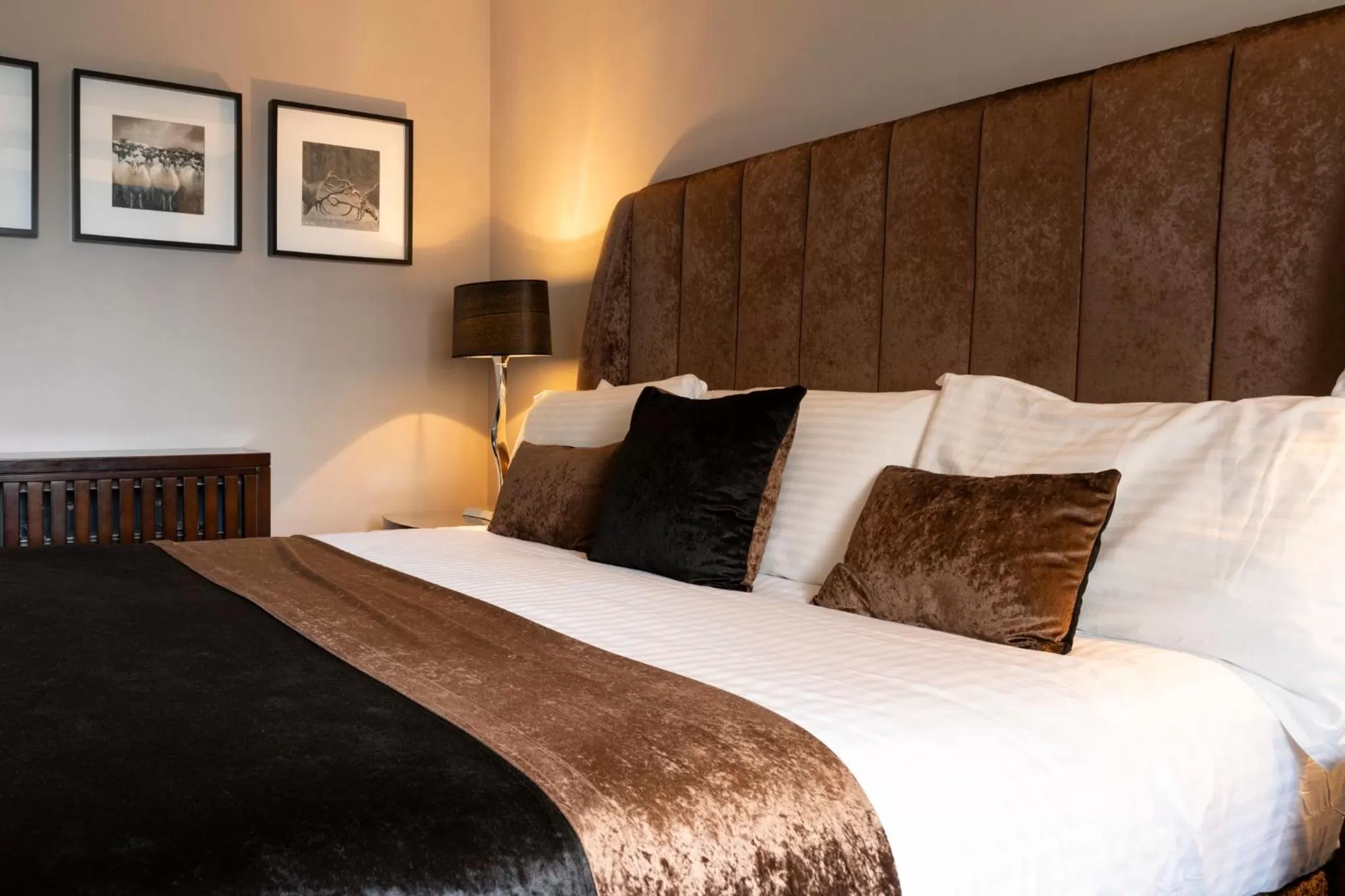 Bed in Derwent Manor Boutique Hotel