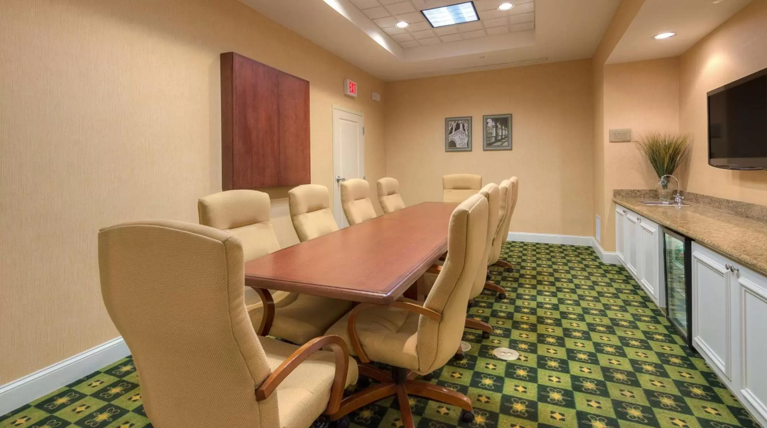 Meeting/conference room in Hilton Garden Inn Meridian
