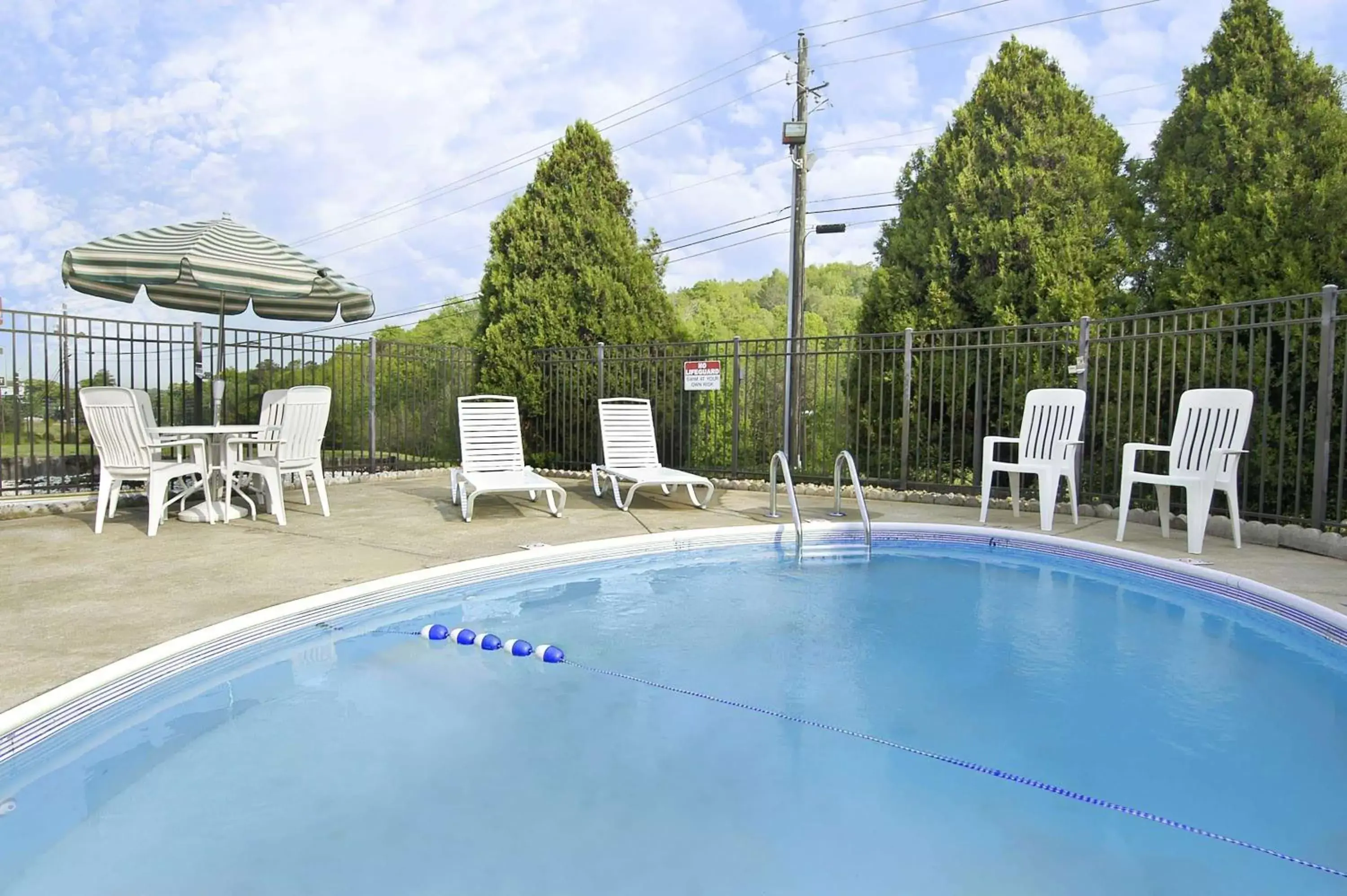 Activities, Swimming Pool in Days Inn by Wyndham Cartersville