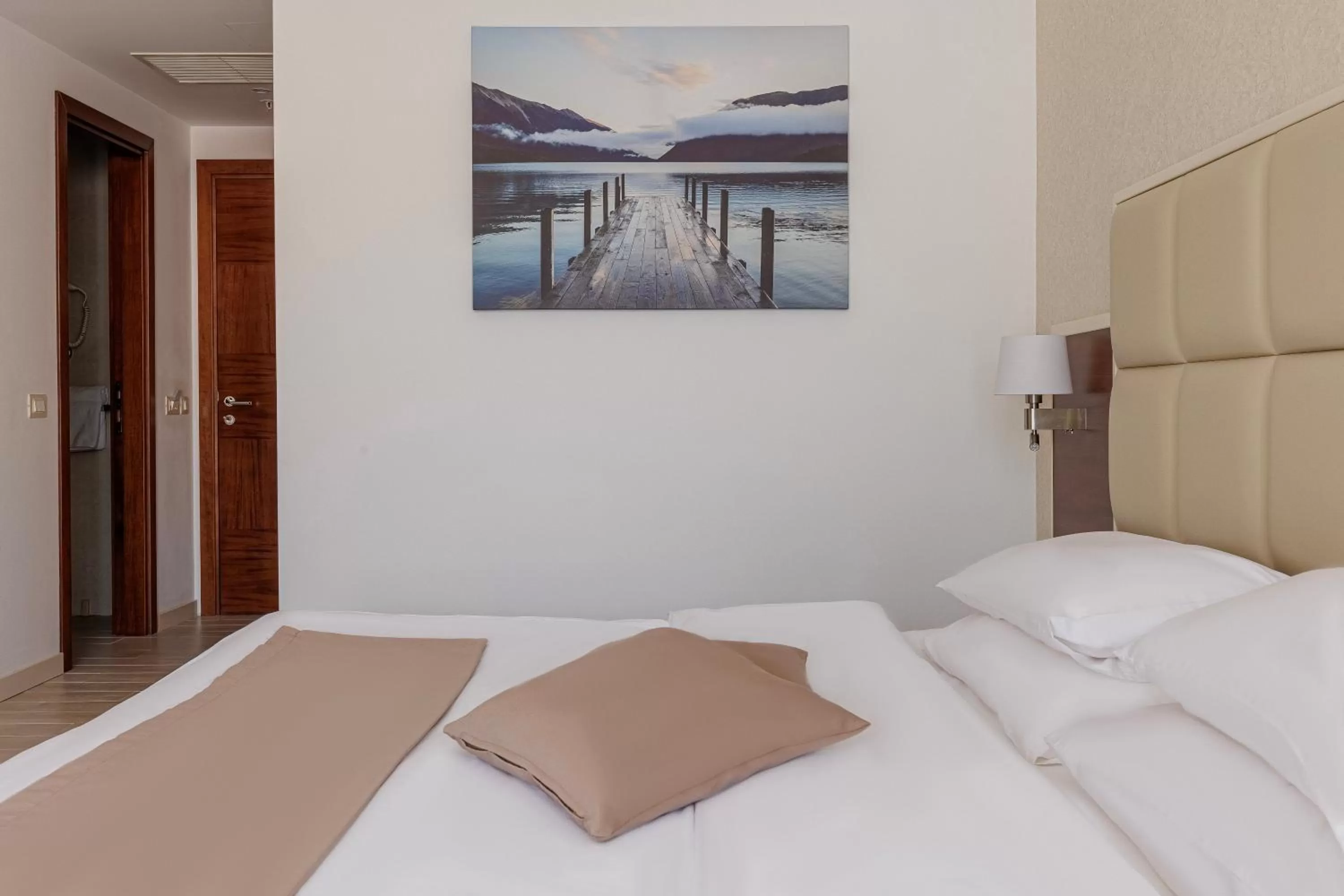 Bedroom, Bed in Hotel Kadmo by Aycon