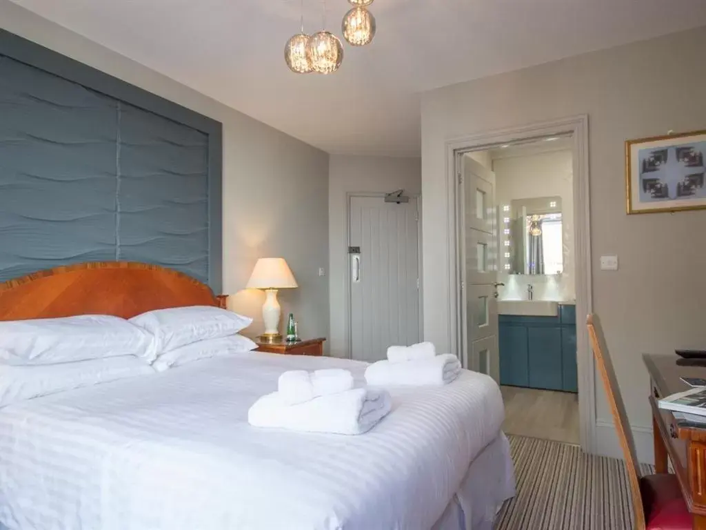 Bedroom, Bed in Seaspray Rooms