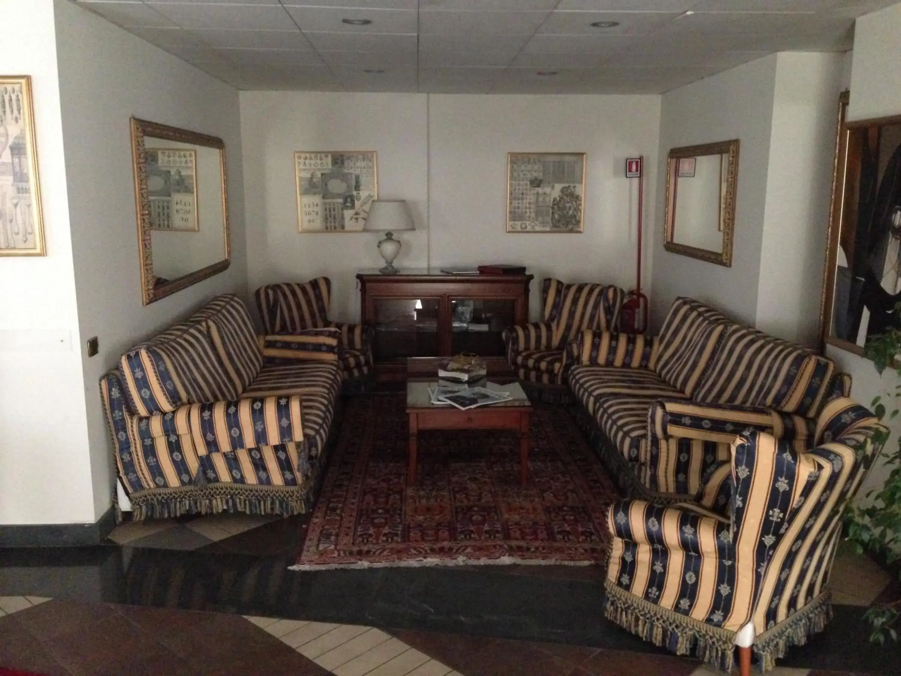 Living room, Seating Area in Hotel Villa Savoia