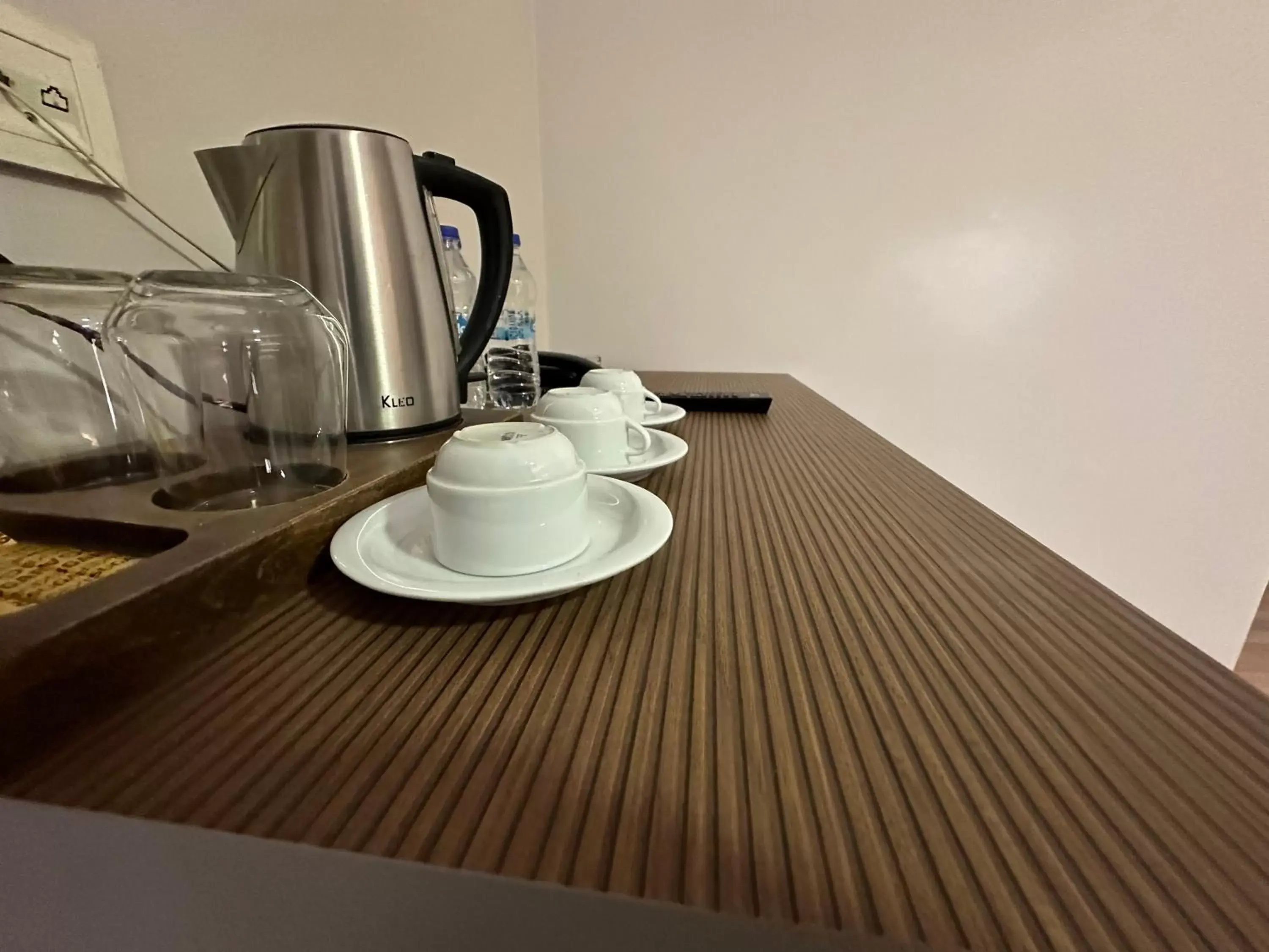 Coffee/tea facilities in Niconya Port Suite&Hotel