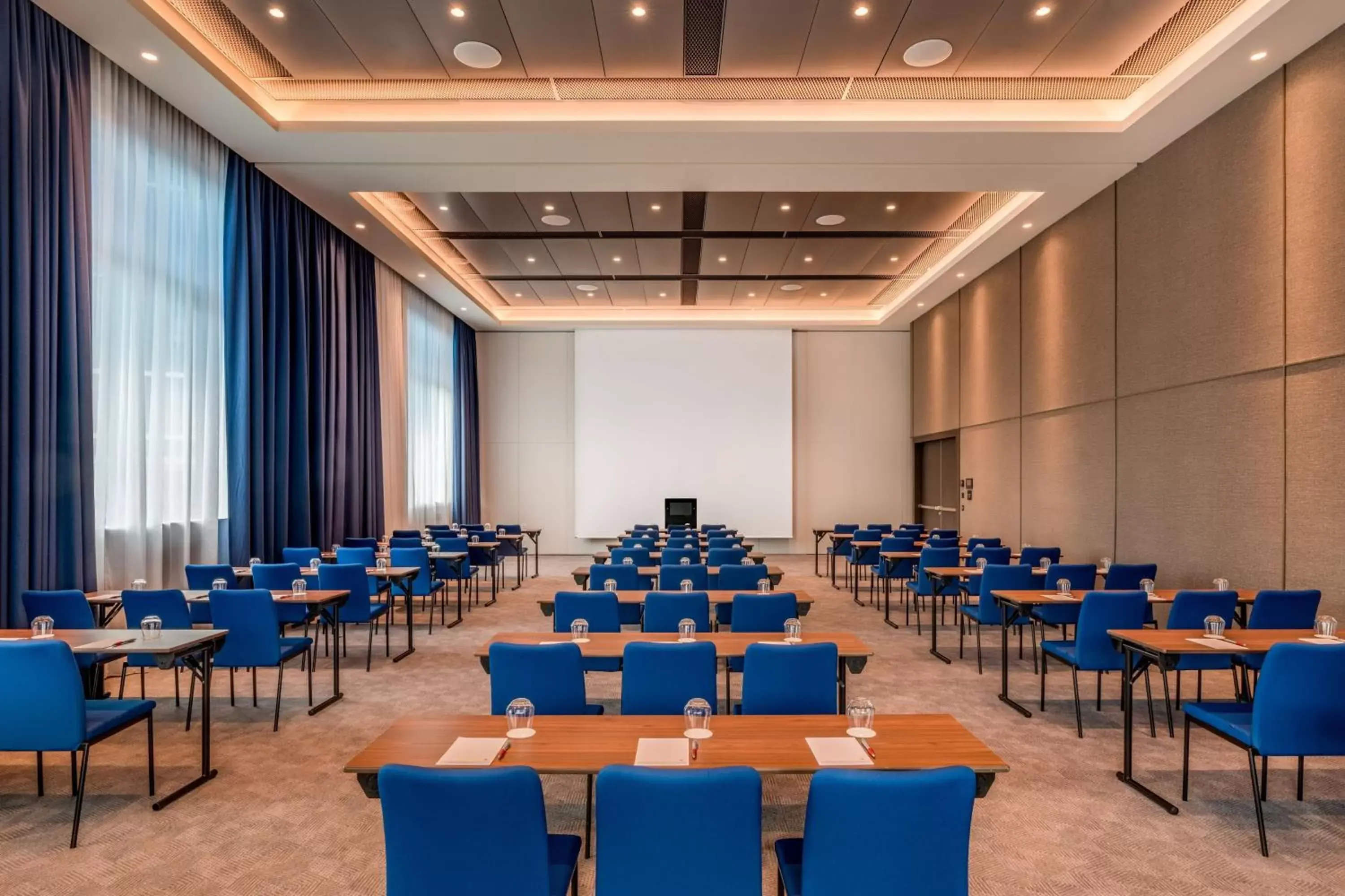 Meeting/conference room in Geneva Marriott Hotel