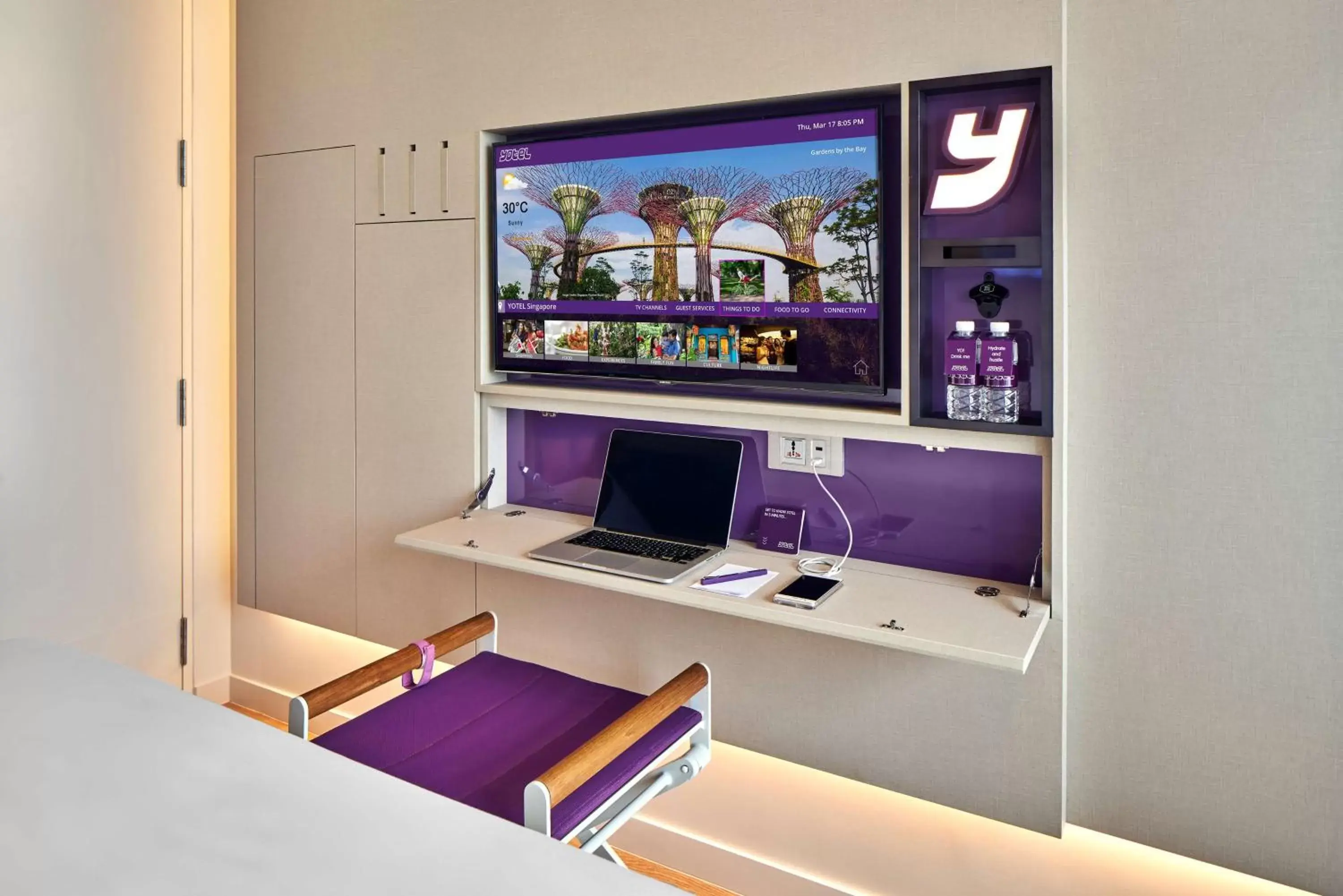 TV and multimedia, TV/Entertainment Center in YOTEL Singapore Orchard Road