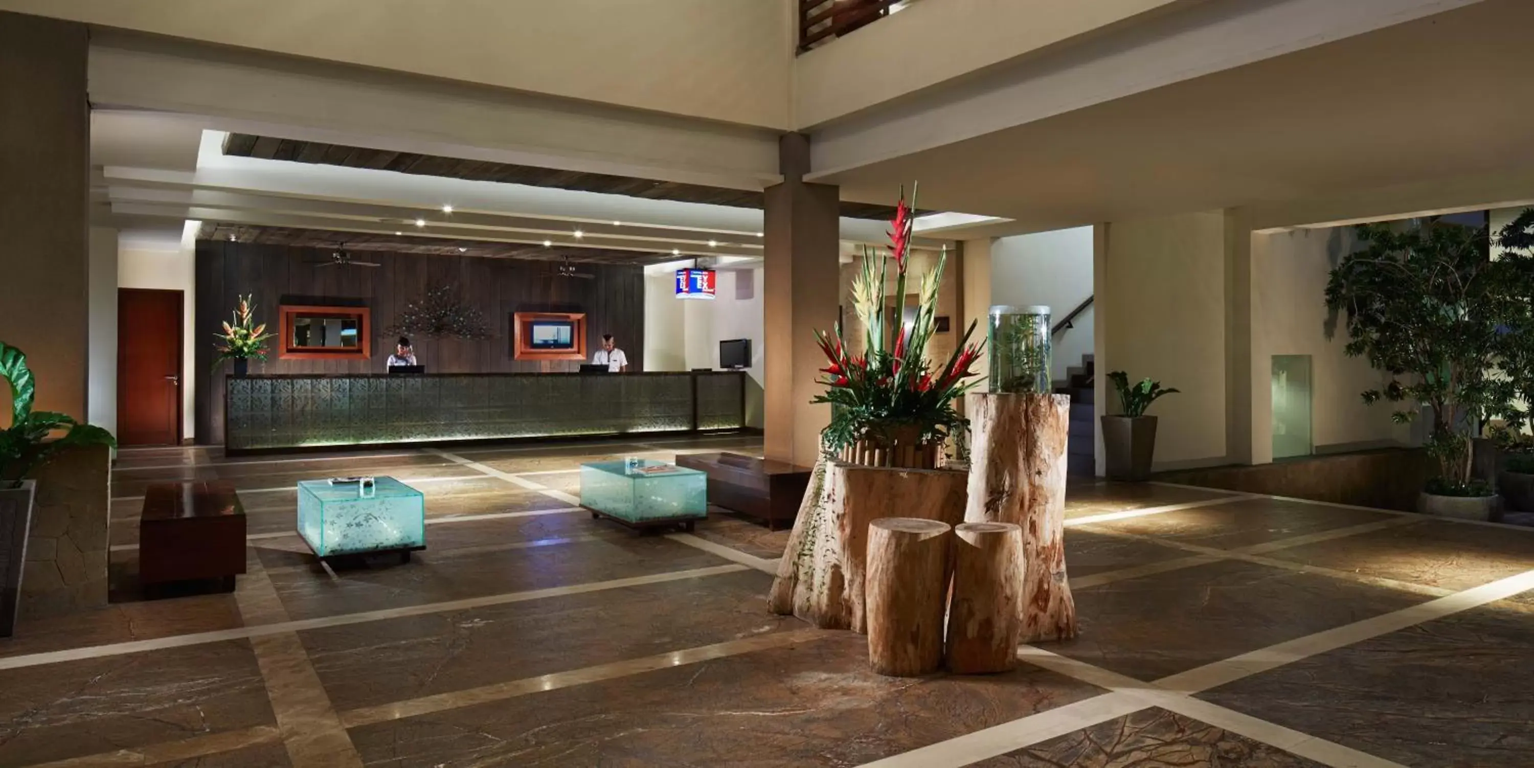 Lobby or reception in Sun Island Hotel & Spa Kuta Lobby or reception in Sun Island Hotel & Spa Kuta