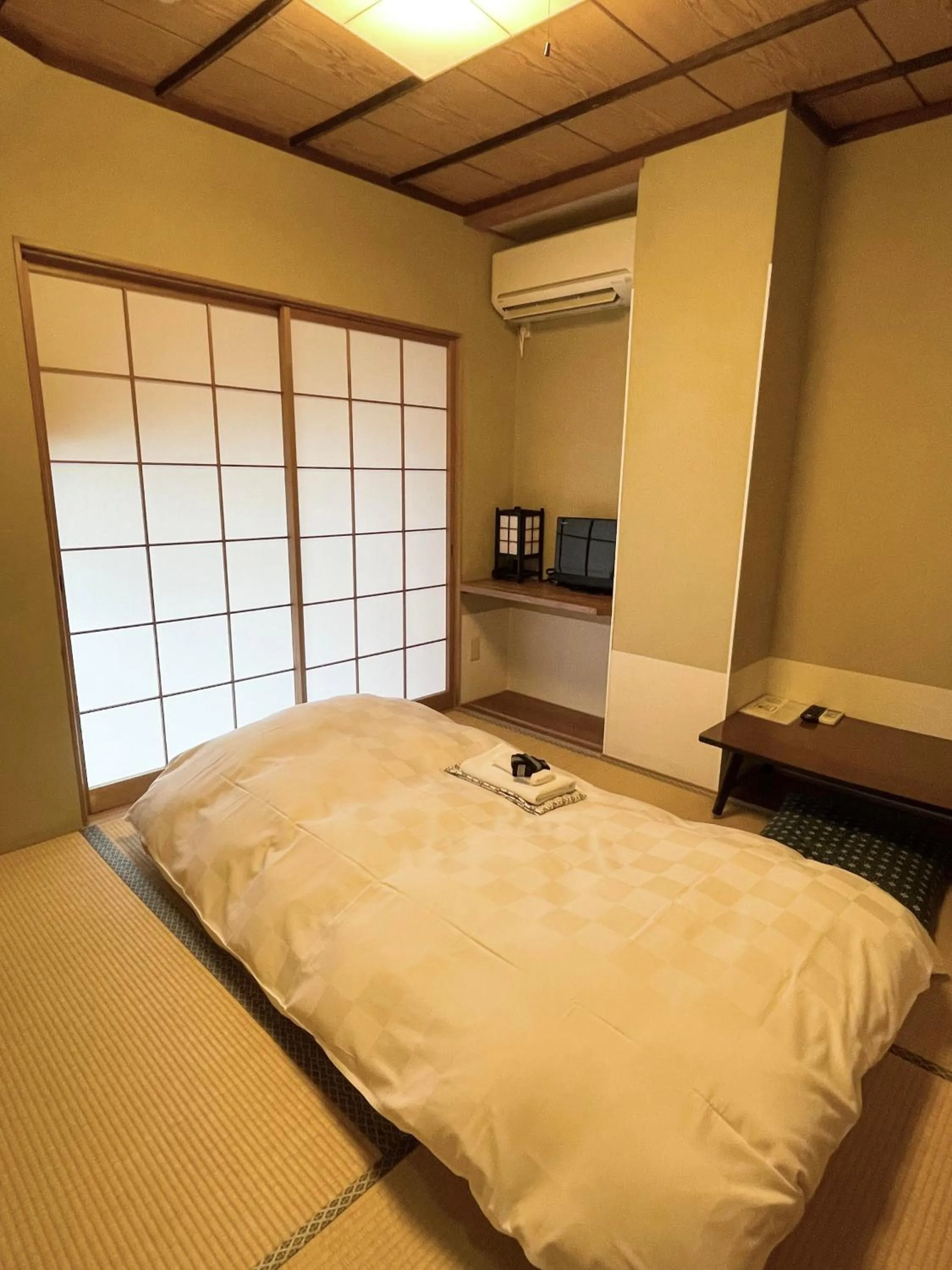 Japanese-Style Single Room with Shared Bathroom in Hotel Fukudaya