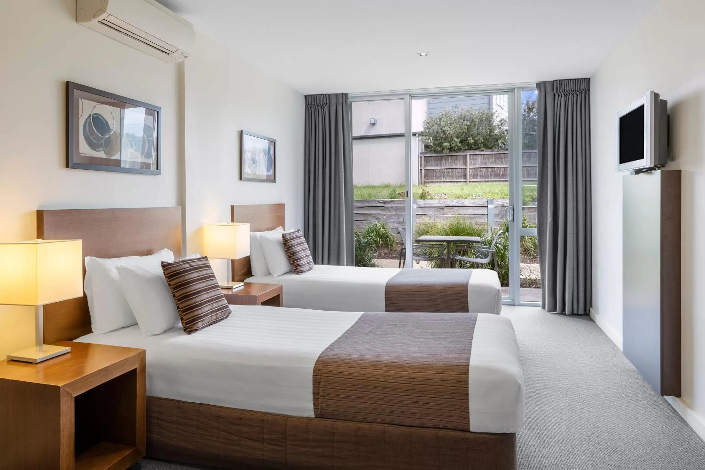 Photo of the whole room, Bed in Wyndham Resort Torquay