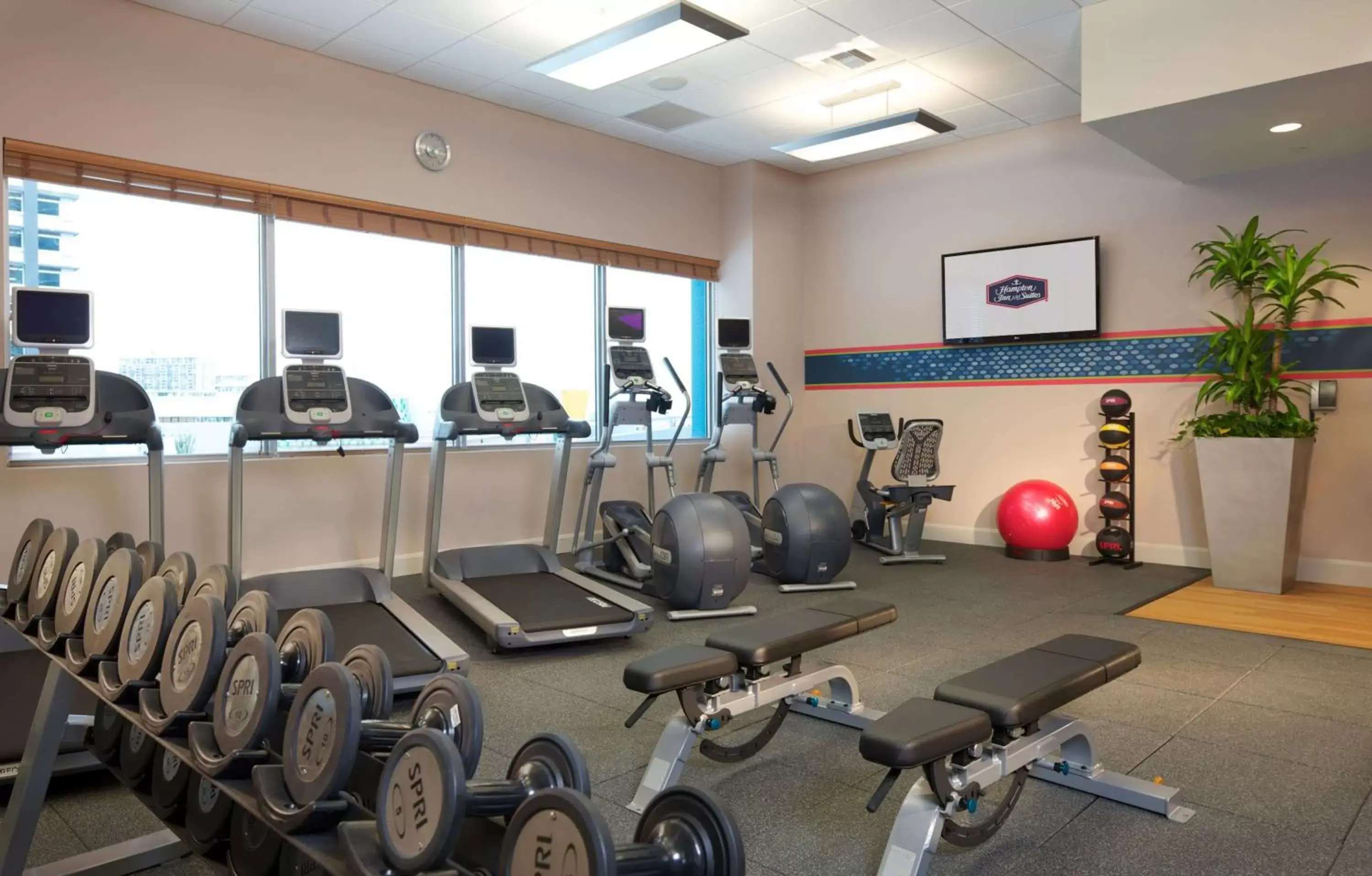 Fitness centre/facilities in Hampton Inn & Suites by Hilton Miami Downtown/Brickell Fitness centre/facilities in Hampton Inn & Suites by Hilton Miami Downtown/Brickell
