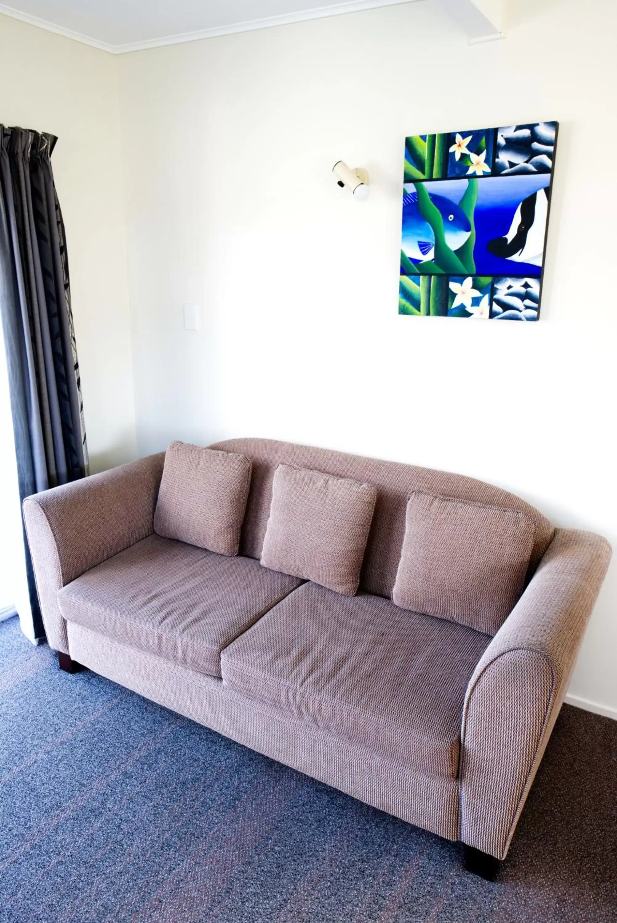 Bed, Seating Area in Tairua Shores Motel