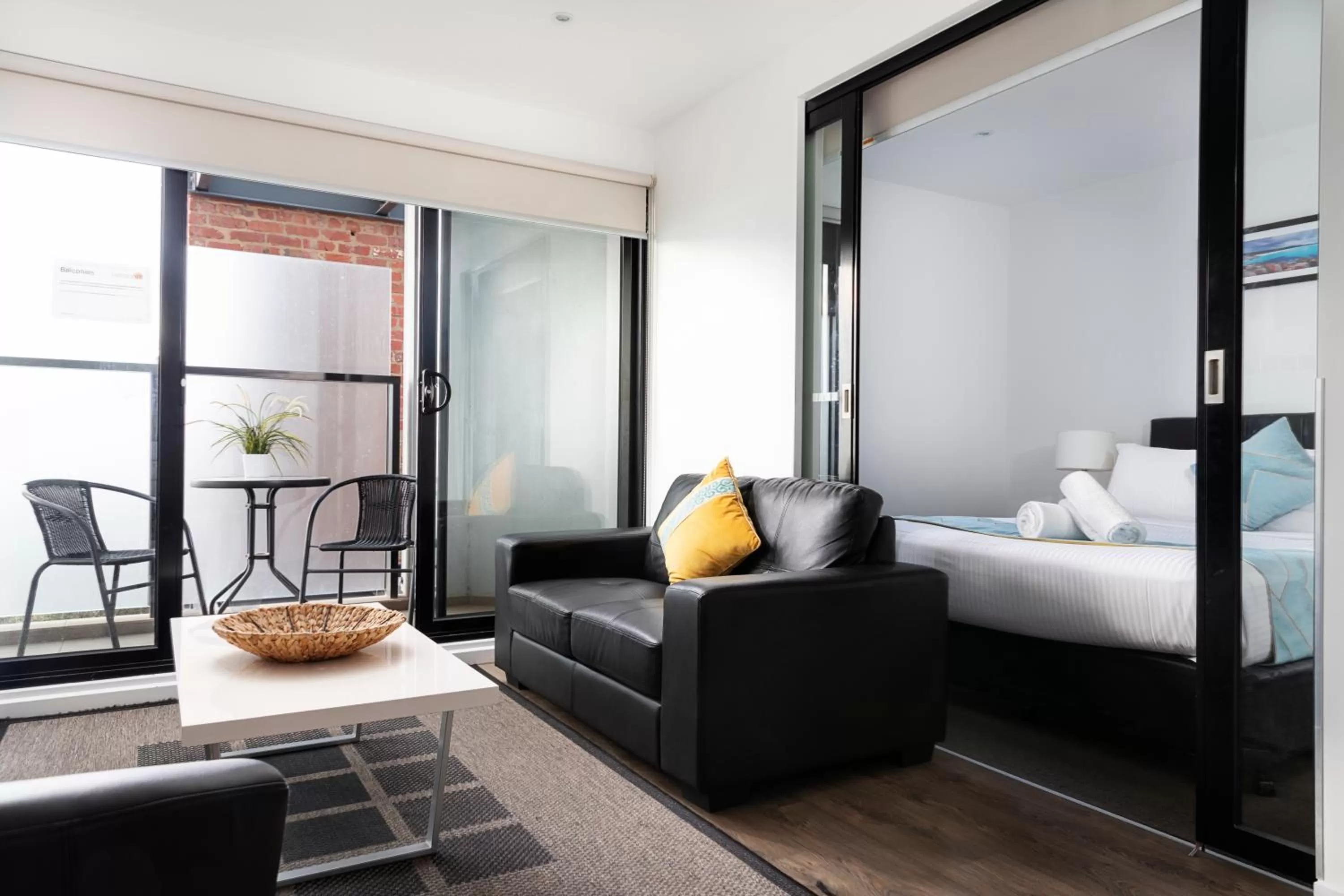 Balcony/Terrace, Bed in RNR Serviced Apartments North Melbourne