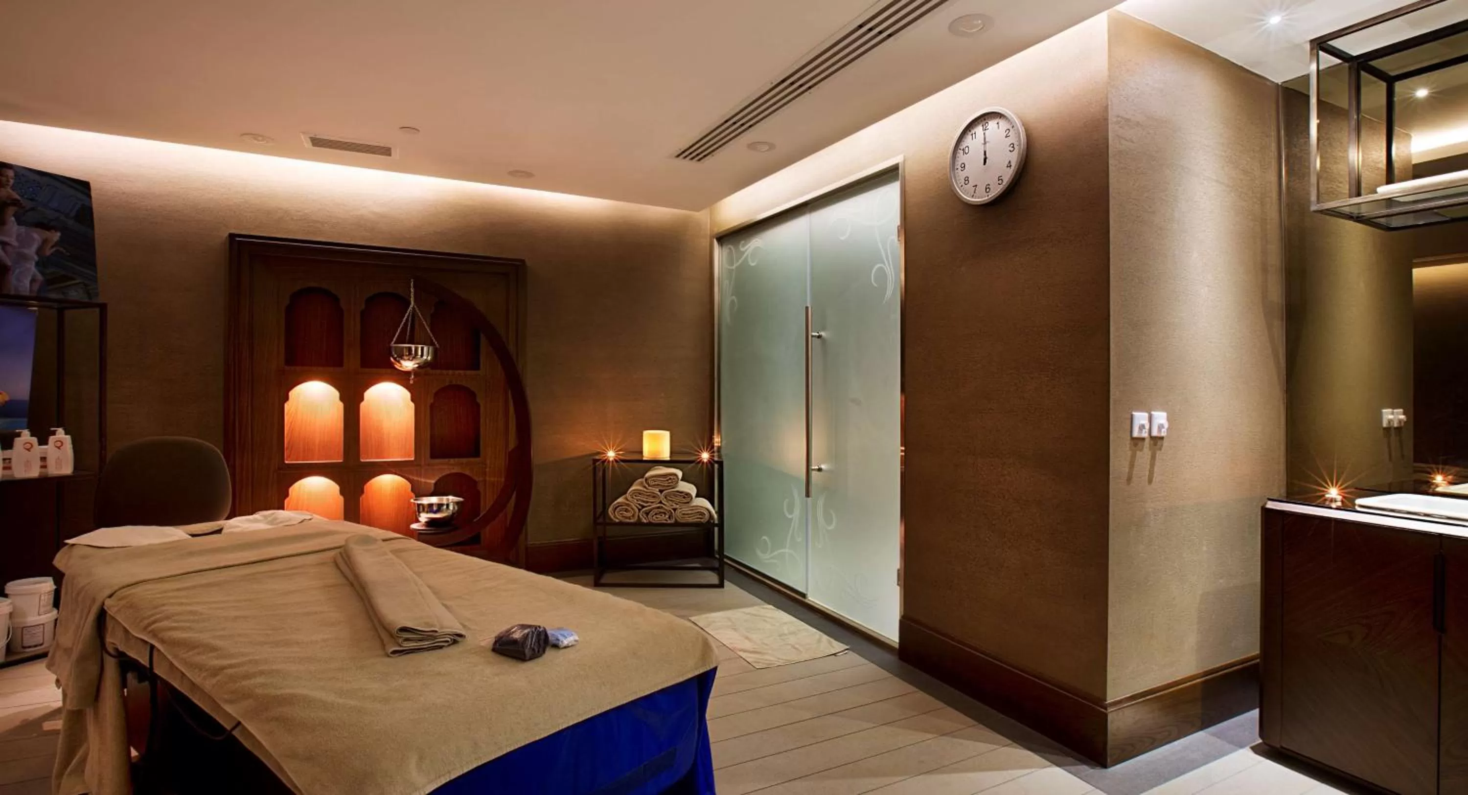 Spa and wellness centre/facilities, Bed in DoubleTree by Hilton Istanbul-Avcilar