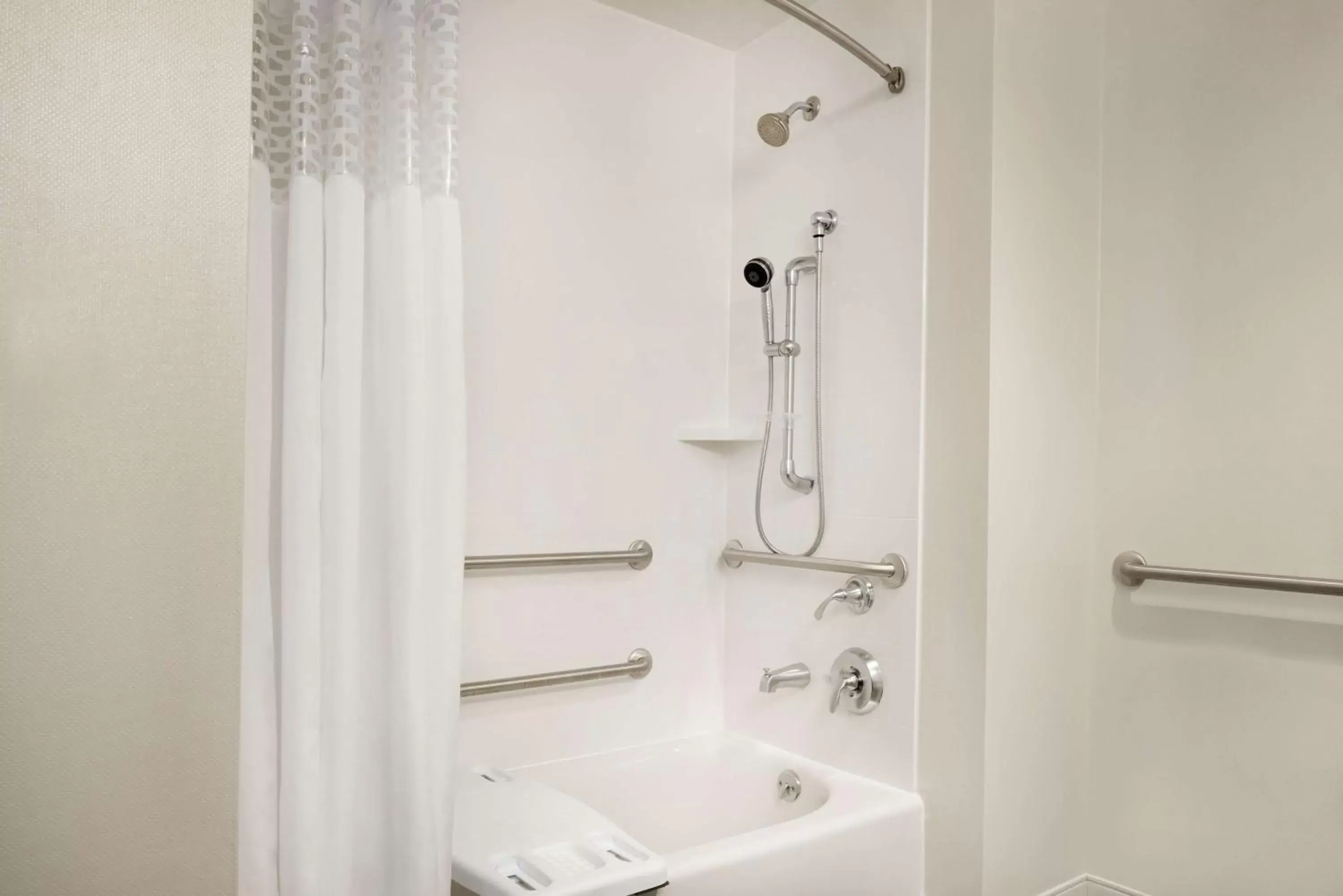 Bathroom in Hampton Inn by Hilton Spring Hill, TN