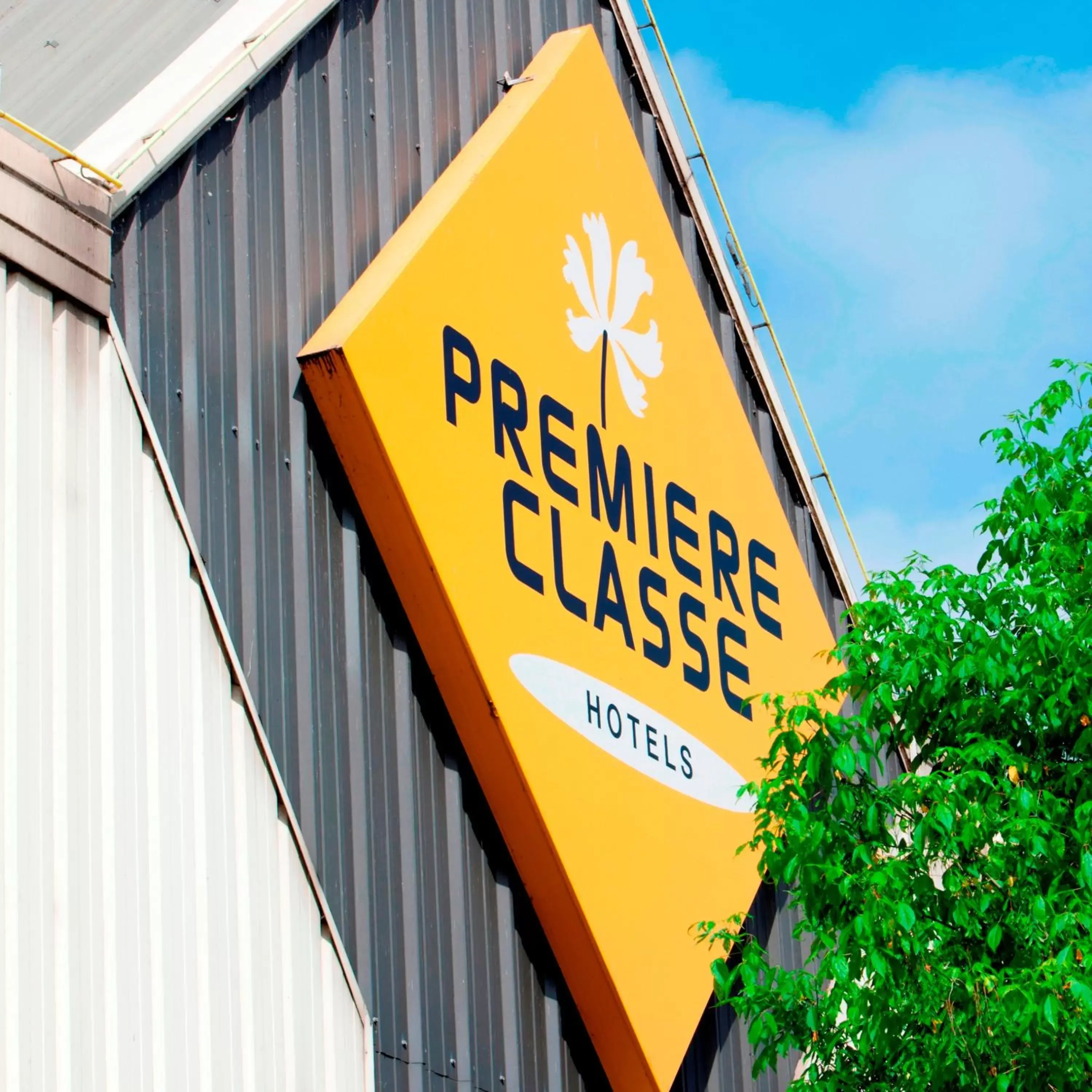 Facade/entrance, Property Logo/Sign in Premiere Classe Caen Est - Mondeville