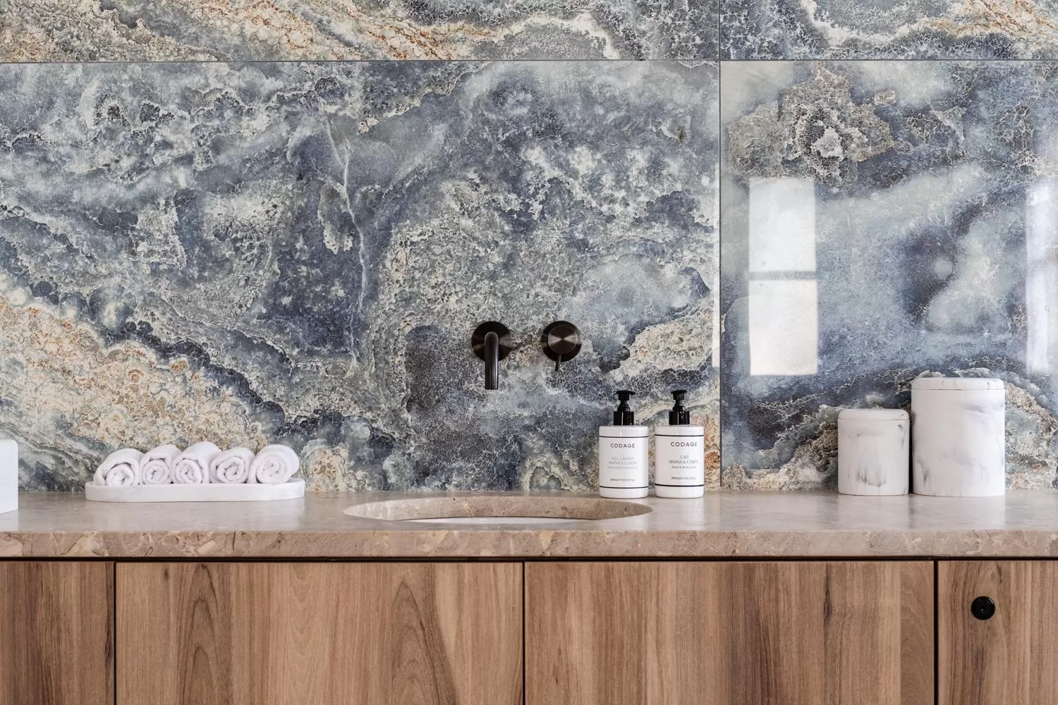 Massage in Kimpton Aysla Mallorca by IHG