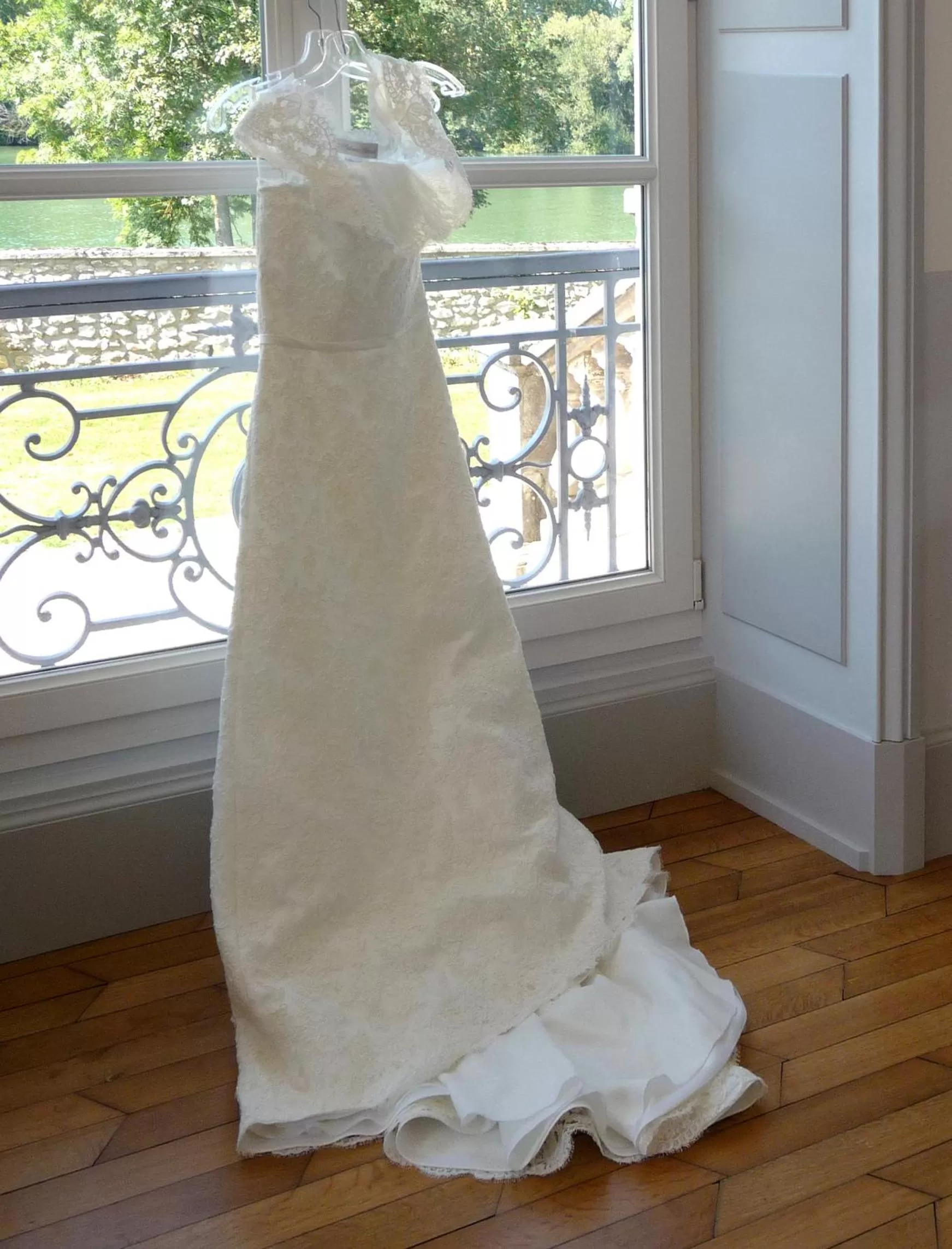 People in La Grande Maison