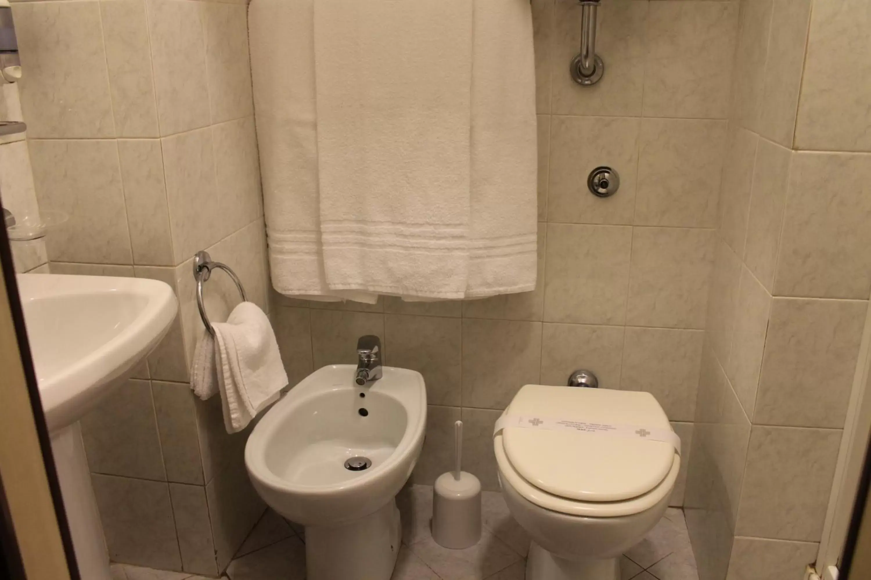 Bathroom in Hotel Fiori