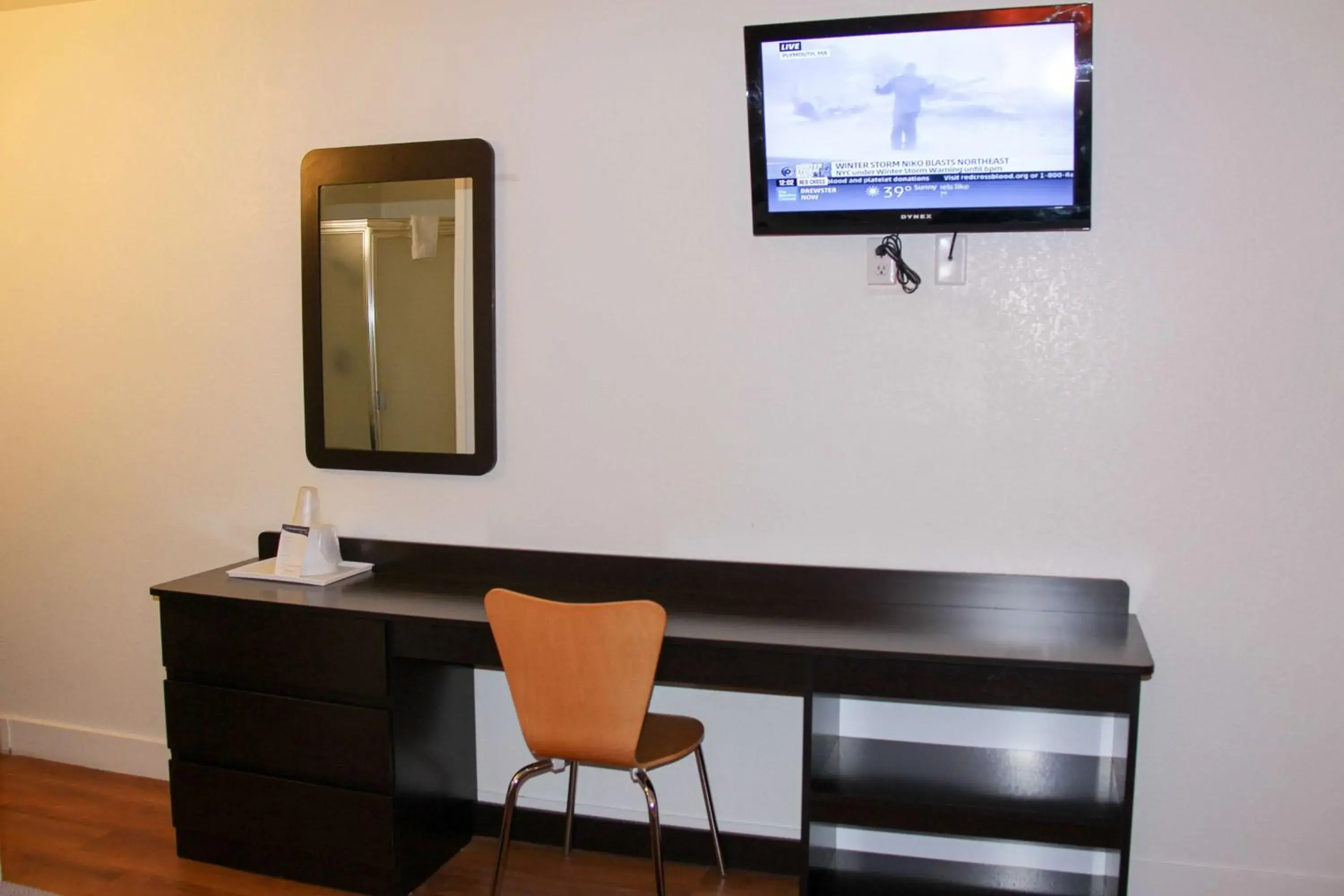 TV and multimedia, TV/Entertainment Center in Motel 6-Goodland, KS