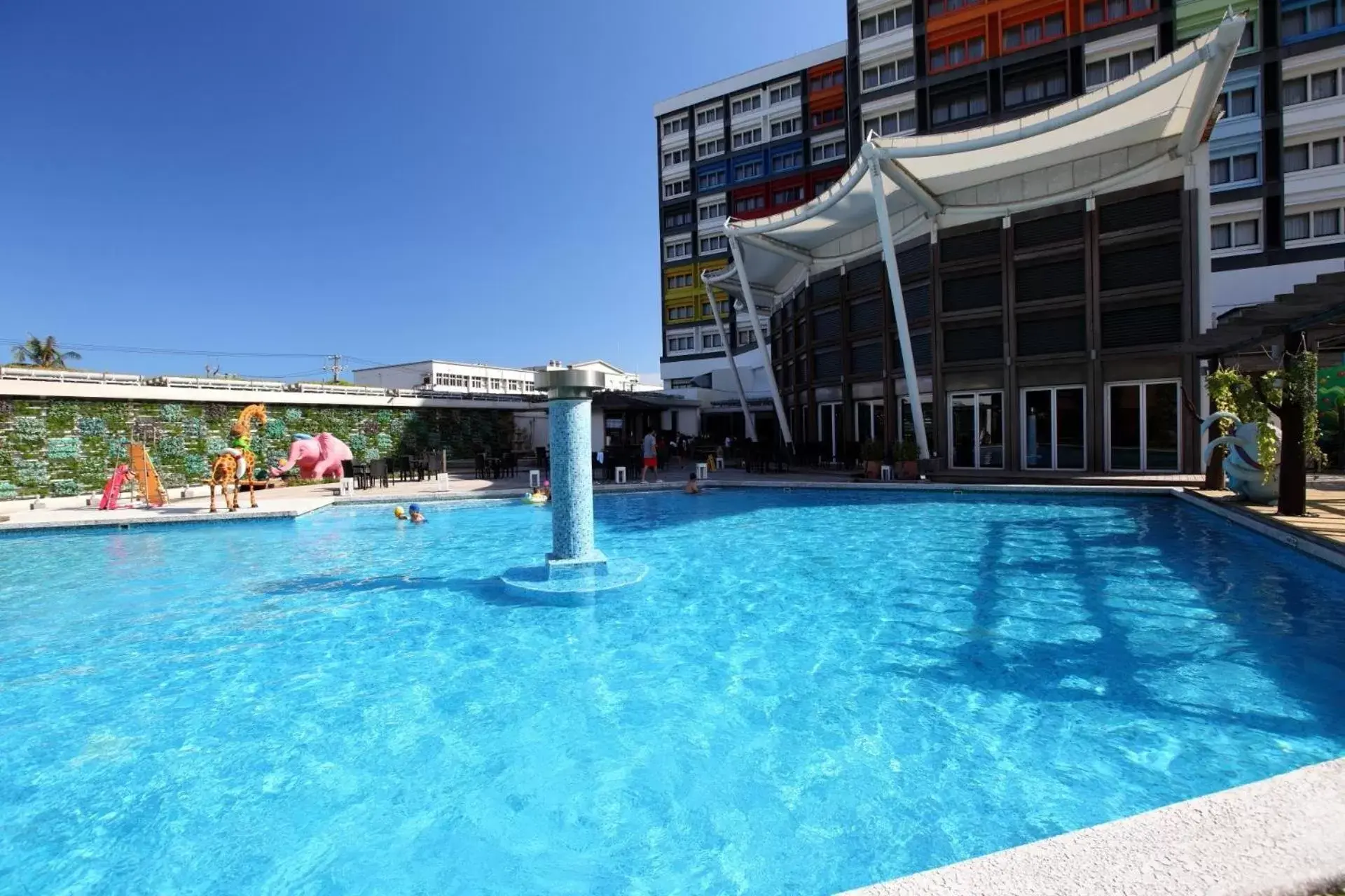 Swimming pool in Chateau de Chine Hotel Hualien