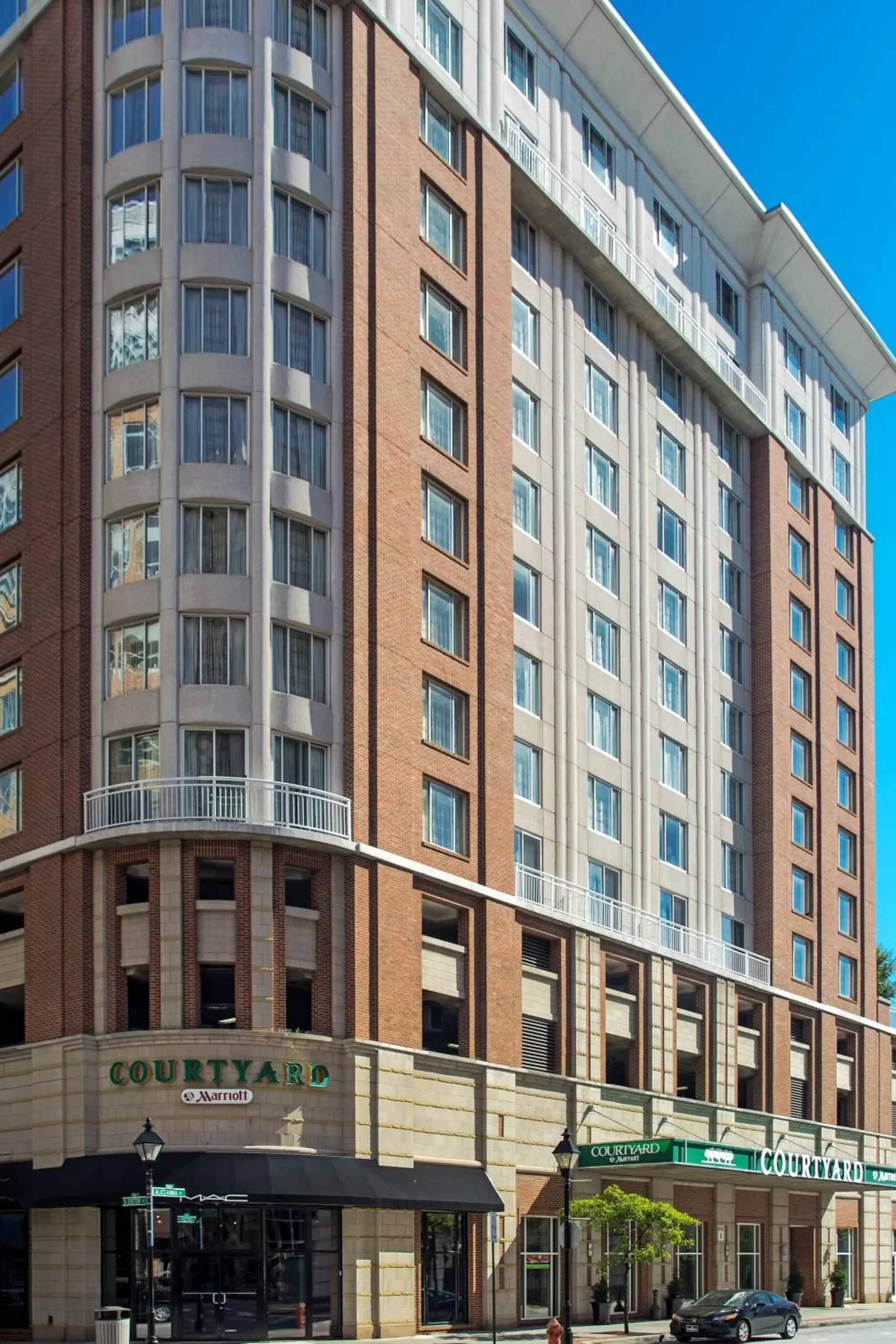 Property Building in Courtyard by Marriott Baltimore Downtown/Inner Harbor