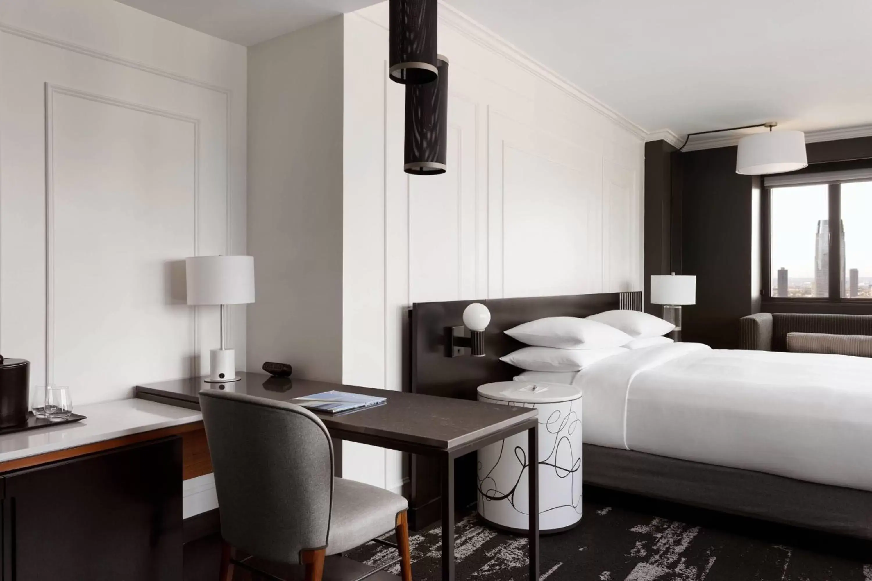 Bedroom, Bed in New York Marriott Downtown