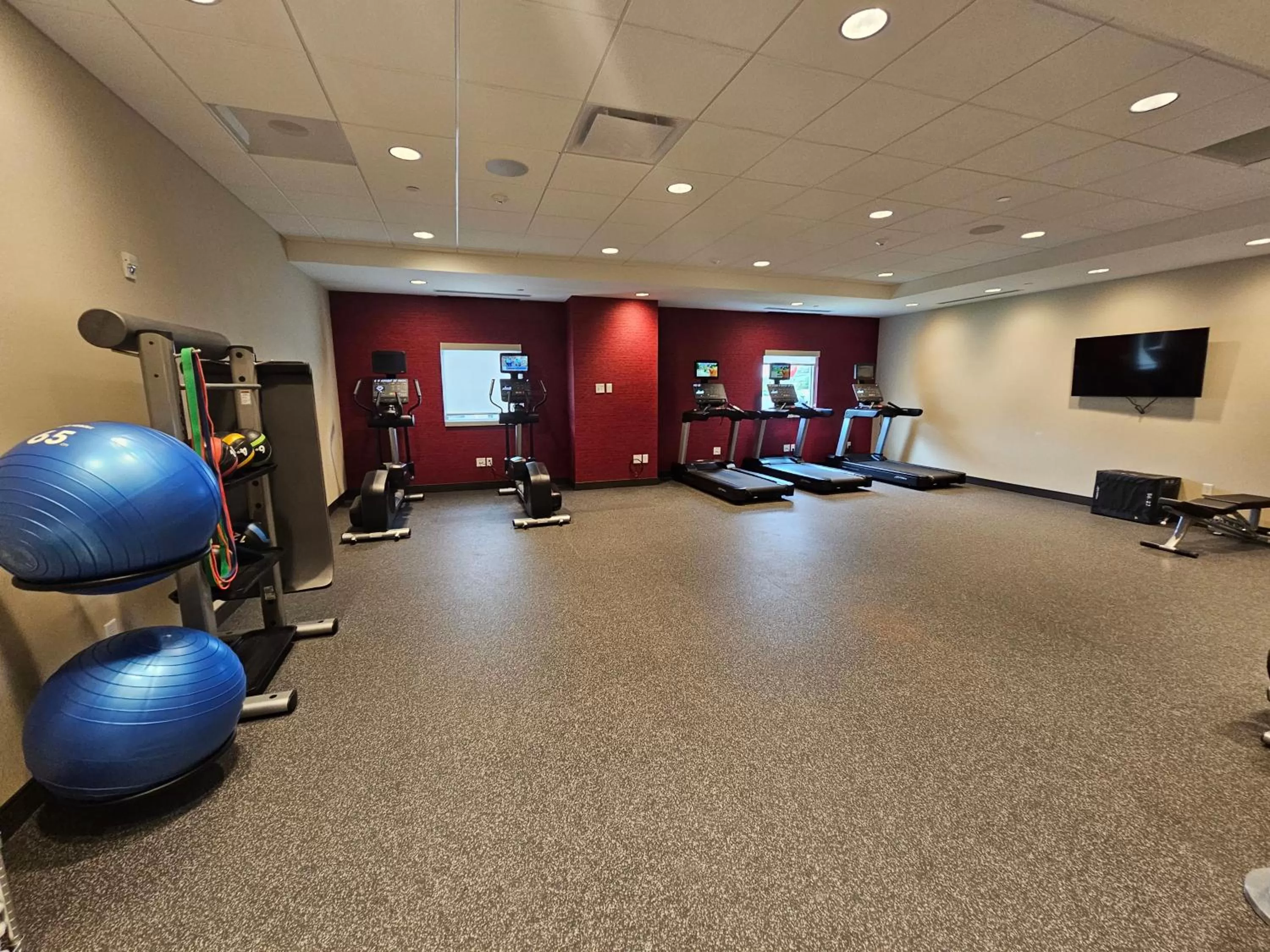 Fitness centre/facilities in Home2 Suites By Hilton Allentown Bethlehem Airport