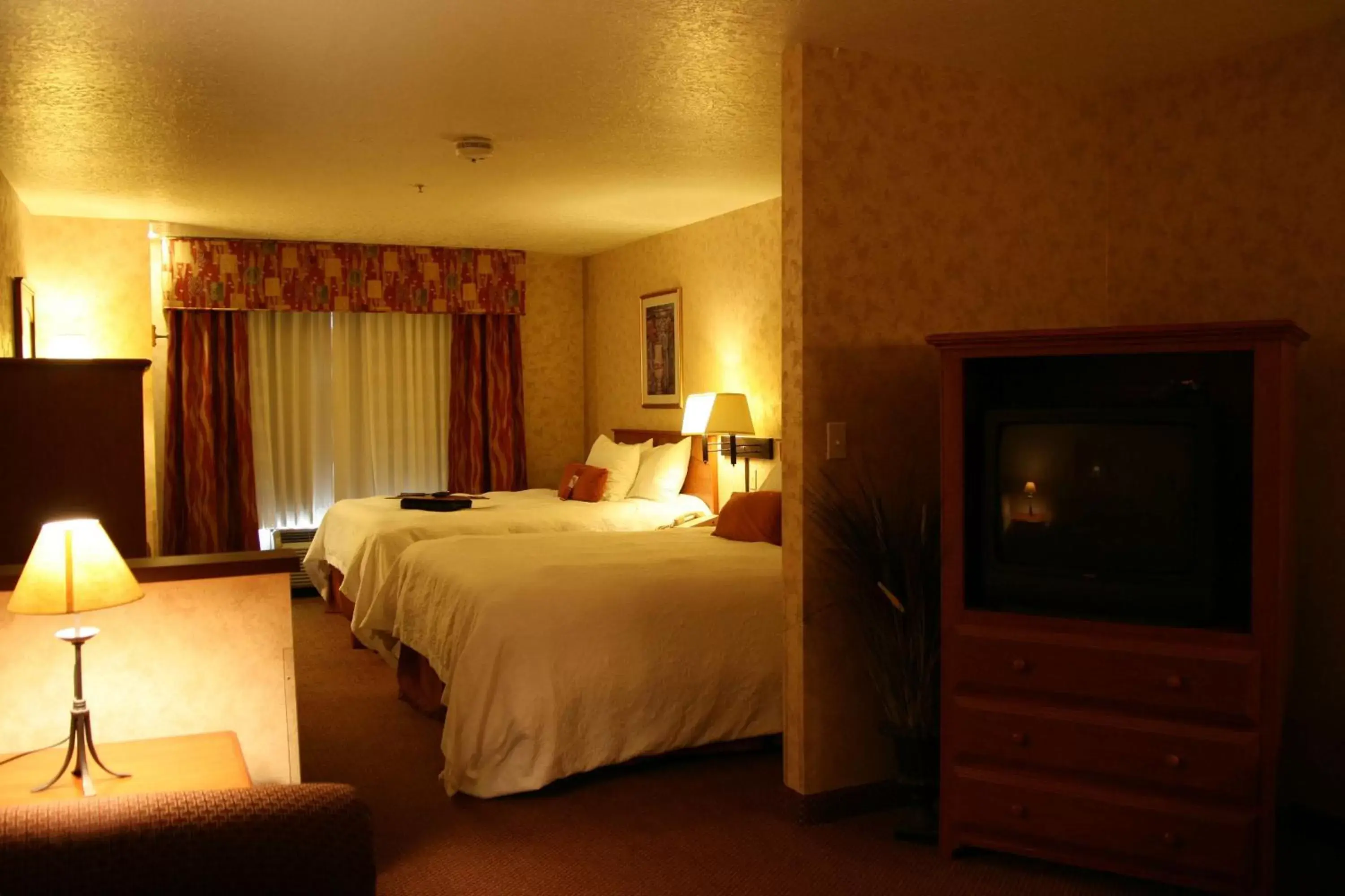 Bed in Hampton Inn Salt Lake City-Layton