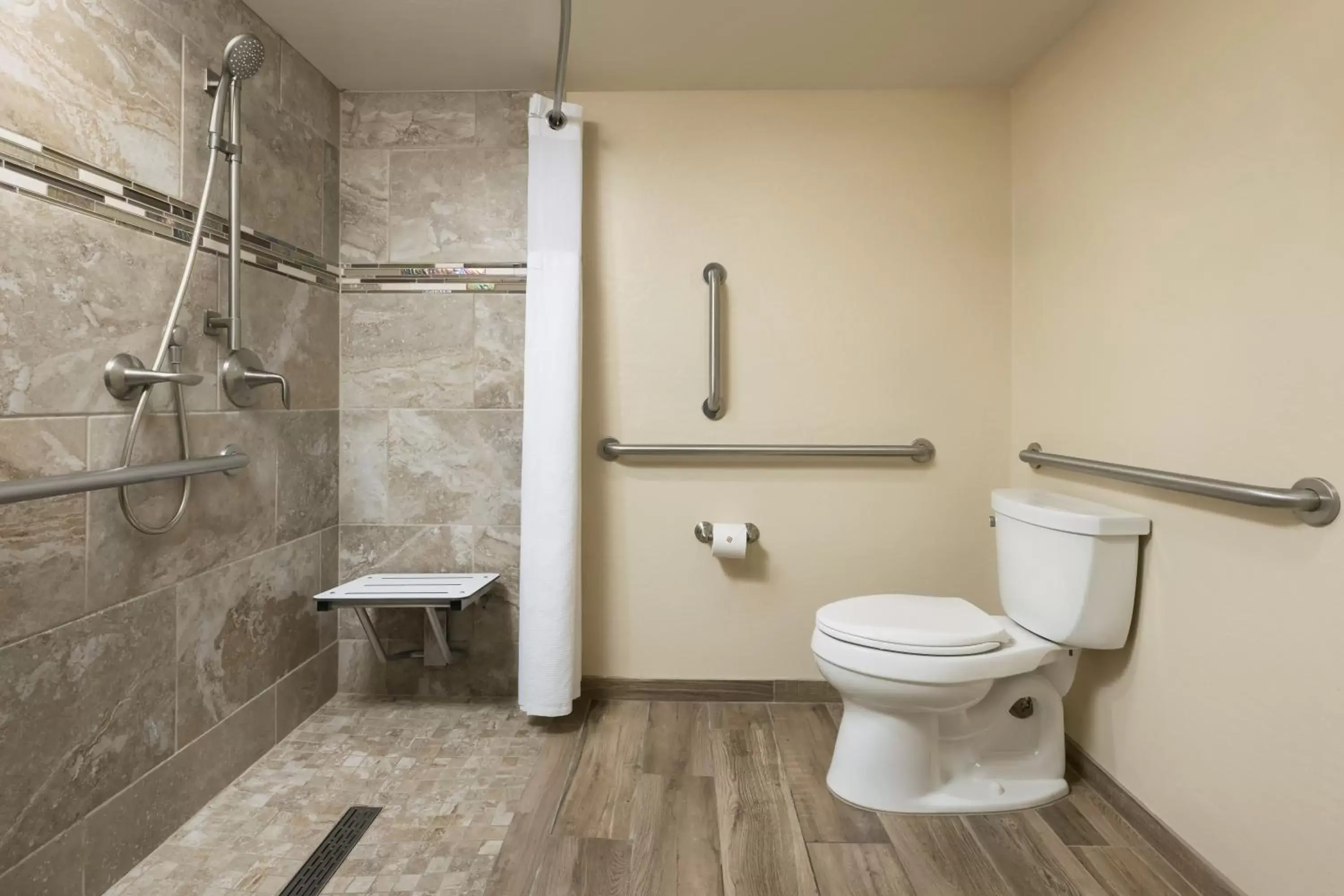 Shower, Bathroom in The Scottsdale Plaza Resort & Villas