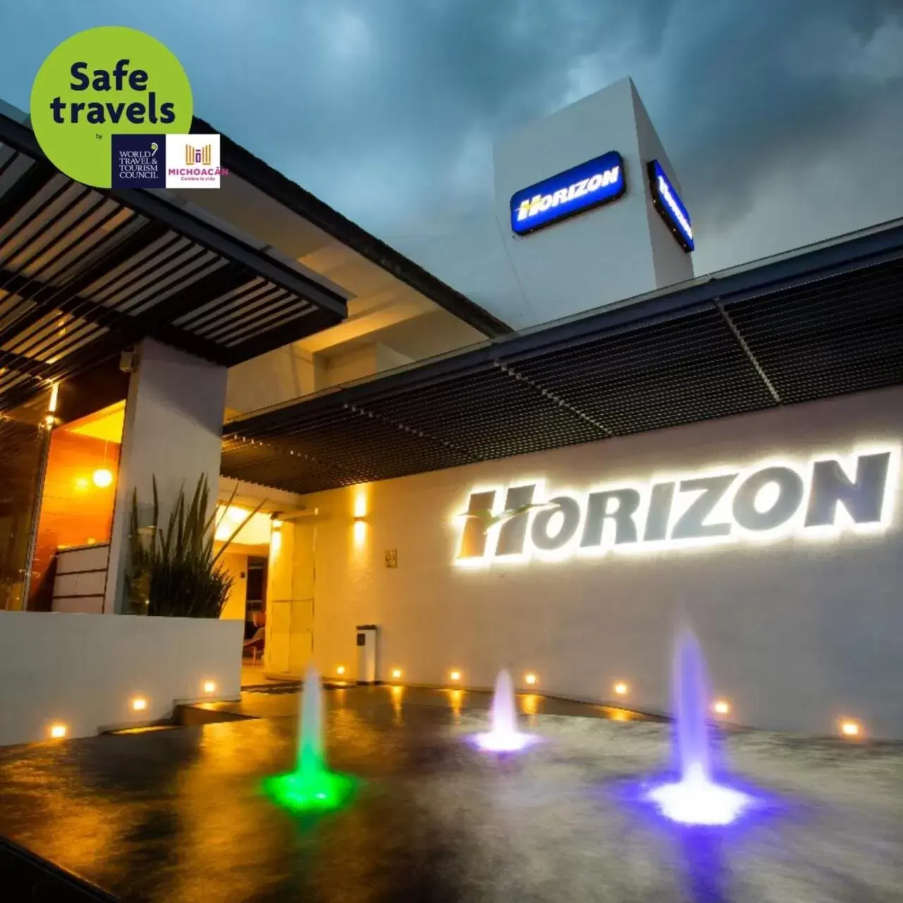 Facade/entrance, Property Logo/Sign in Hotel Horizon & Convention Center