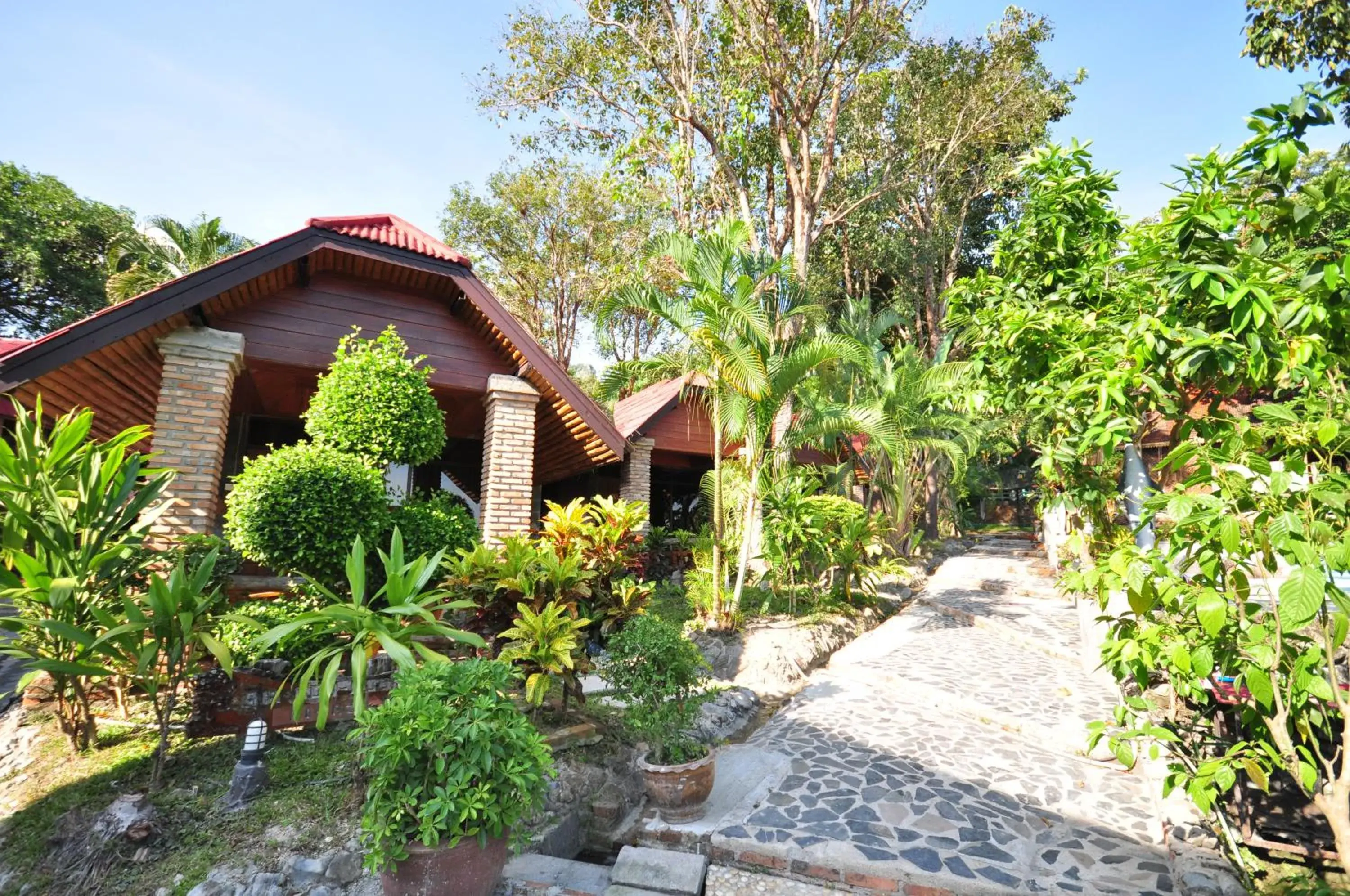 Facade/entrance, Property Building in Railay Viewpoint Resort