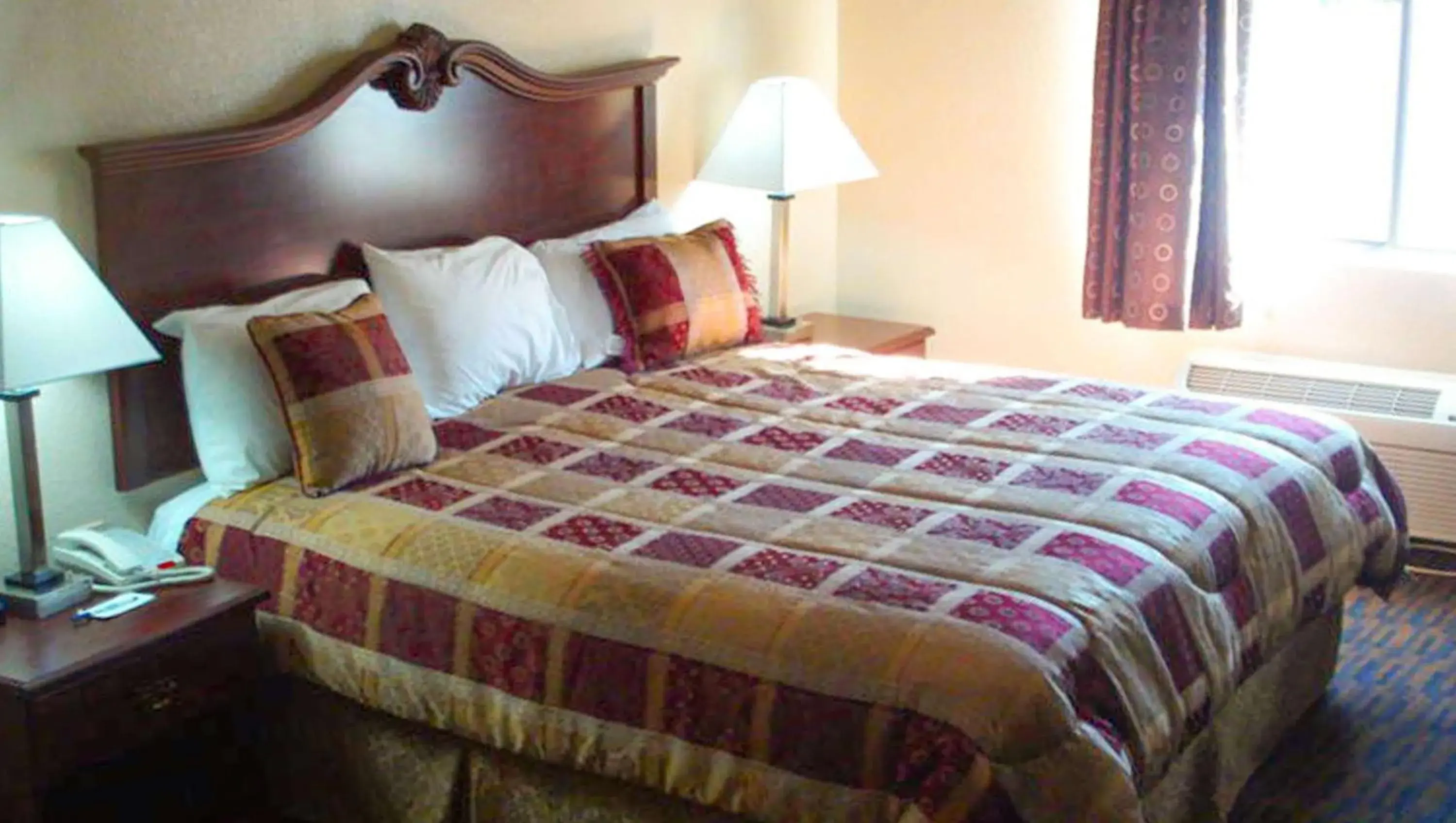 Photo of the whole room, Bed in Western Motel Inn and Suites Hazlehurst