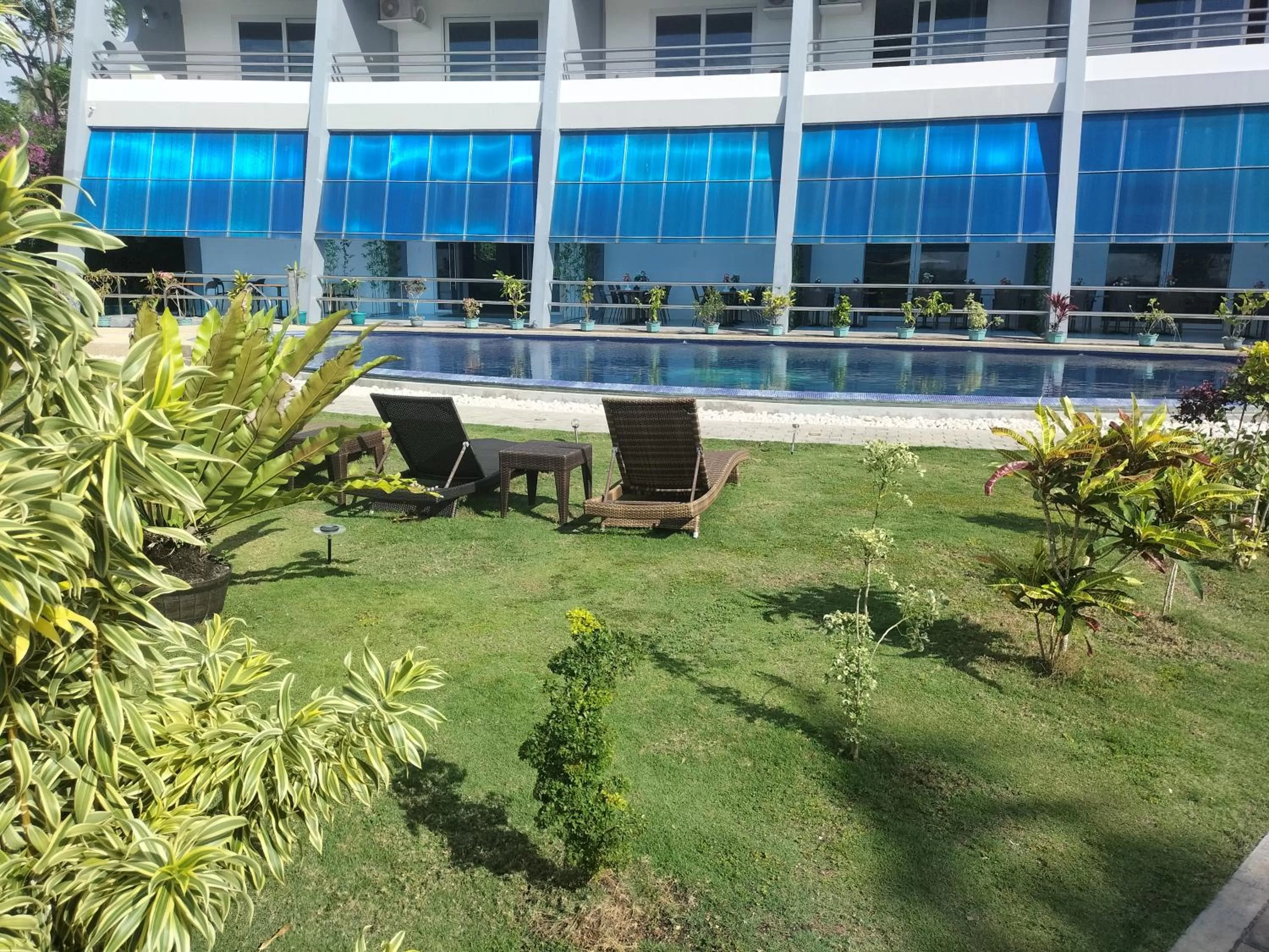 Garden in Panglao Sea Resort - Tangnan