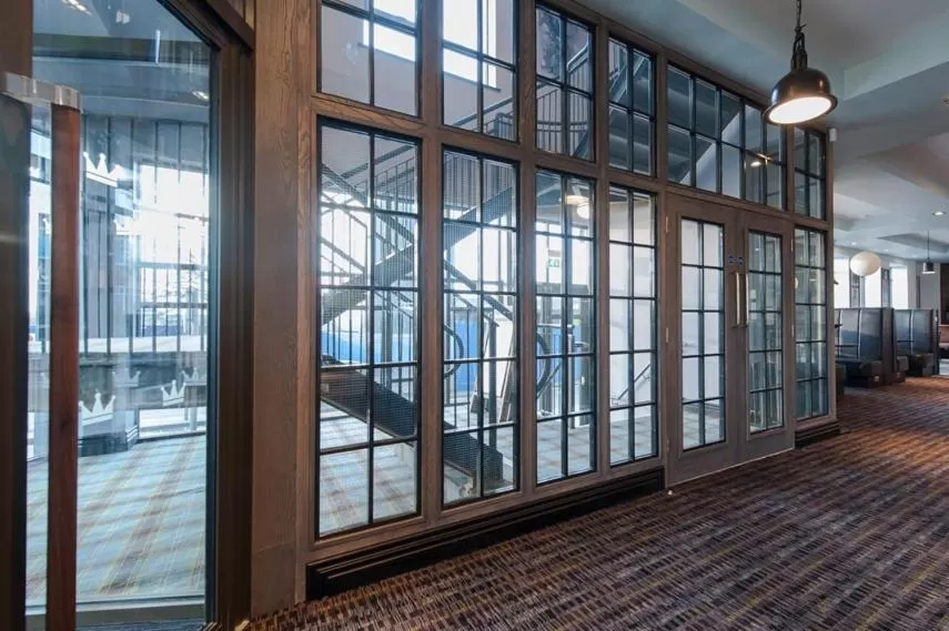 Lobby or reception in The Saxon Crown Wetherspoon