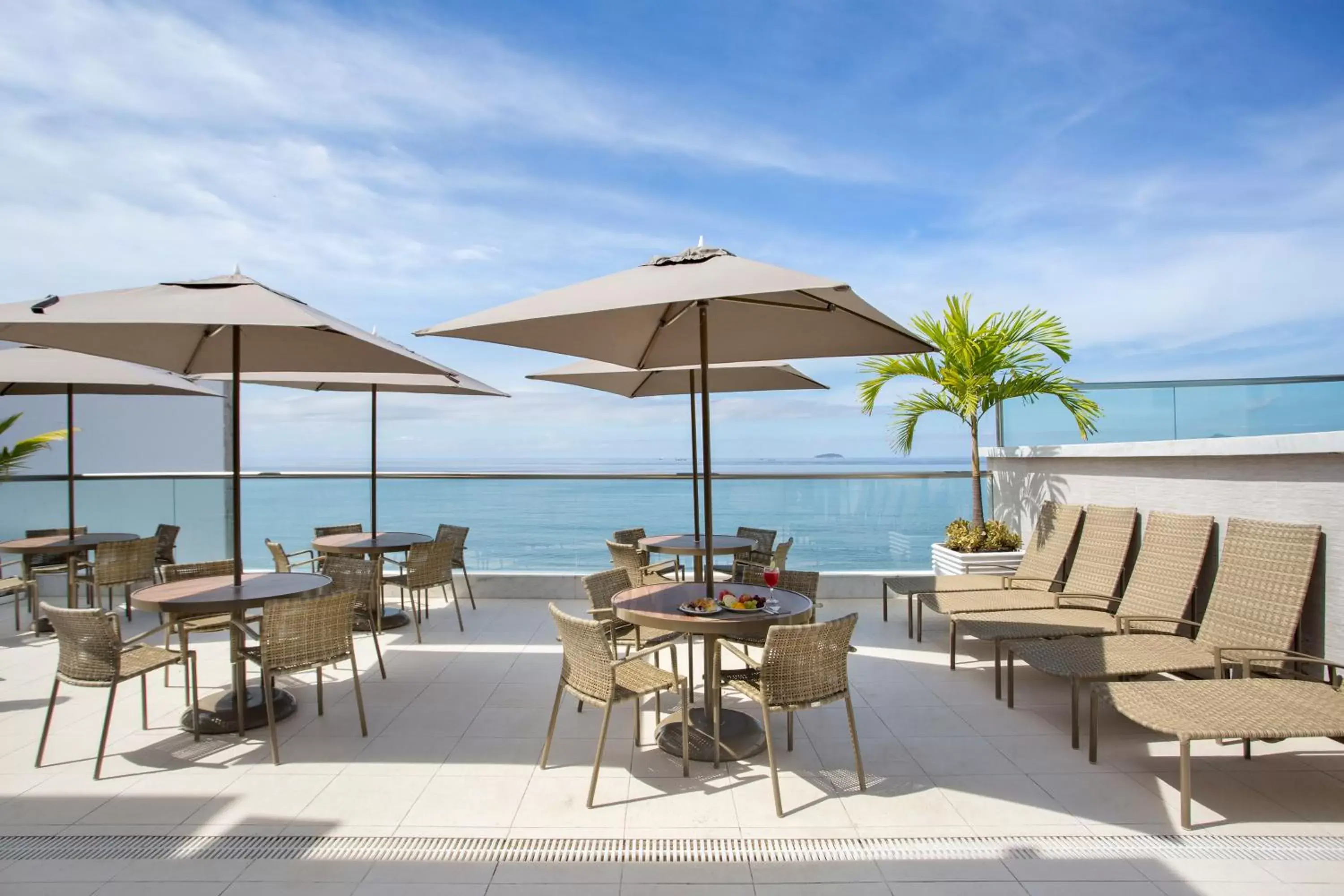 Balcony/Terrace, Restaurant/Places to Eat in Hotel Atlantico Praia