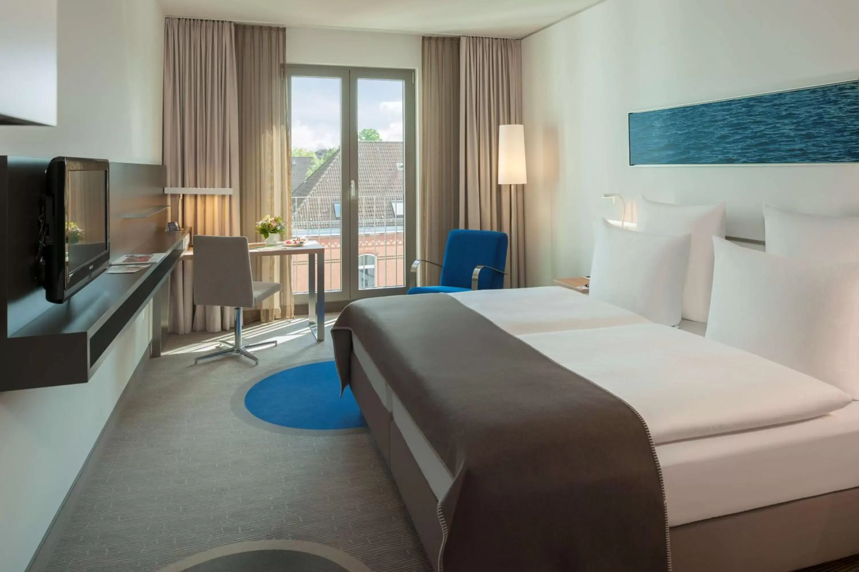 Photo of the whole room, Bed in Dorint Hotel Hamburg-Eppendorf