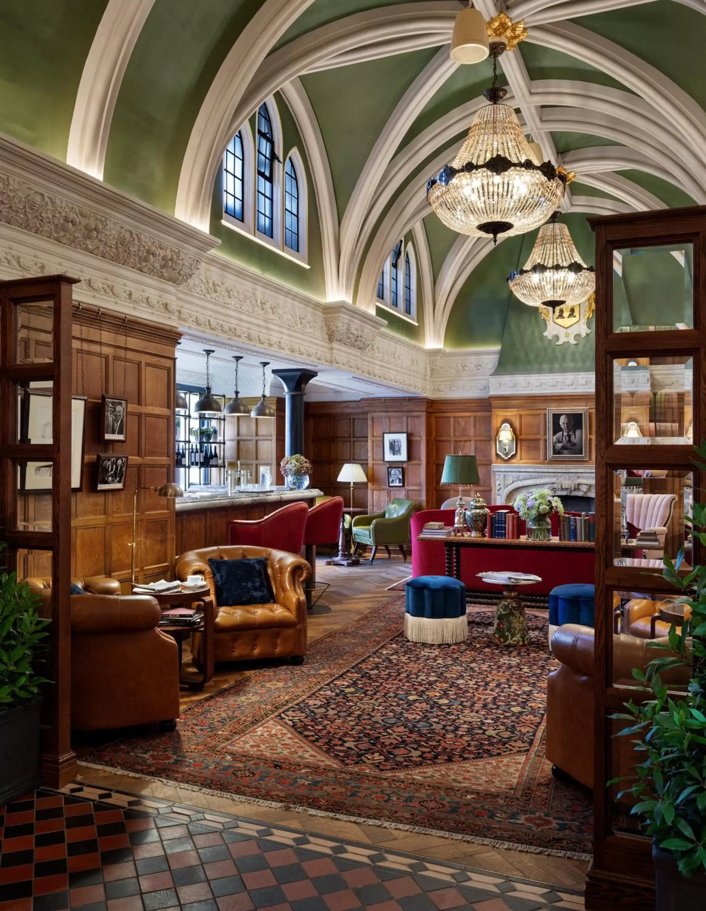 Lobby or reception in The Randolph Hotel, by Graduate Hotels