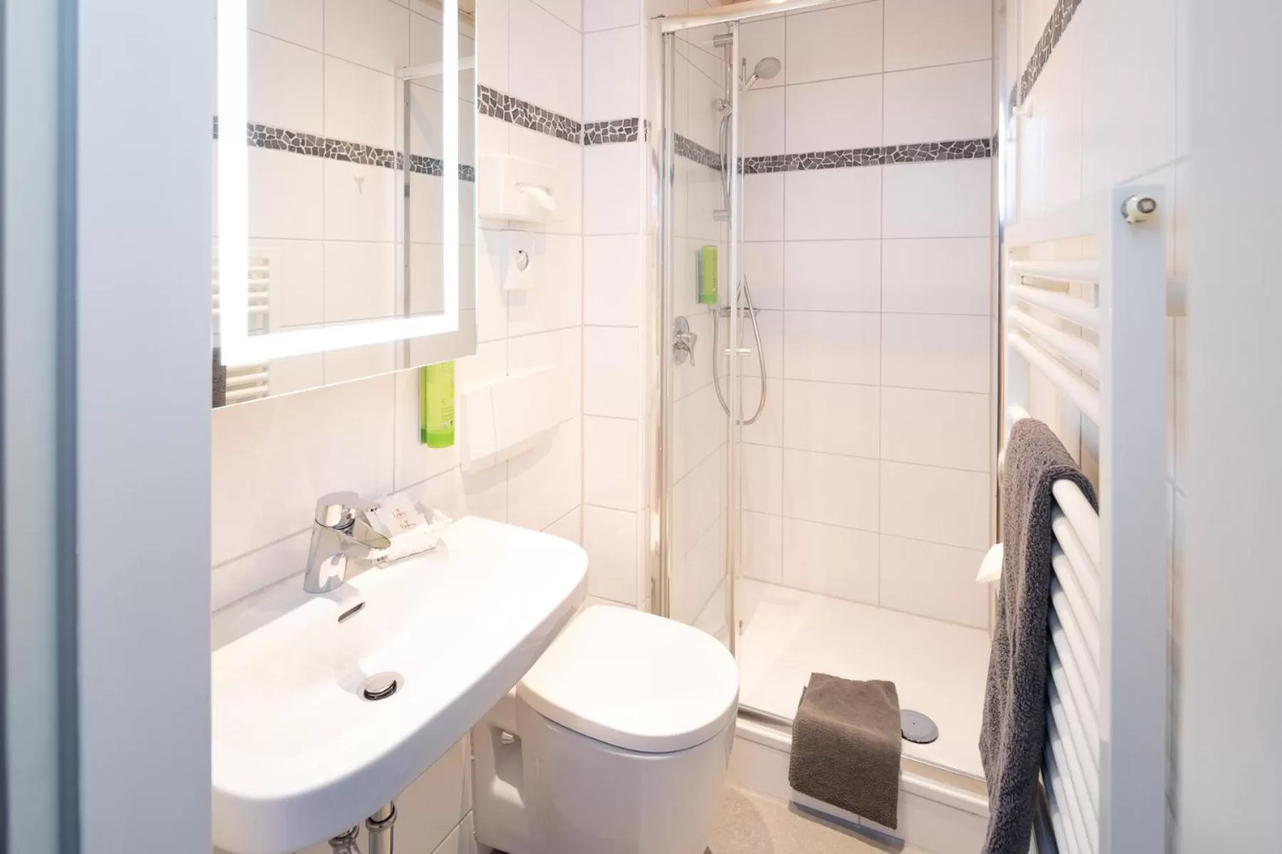 Bathroom in Familien- und Wellnesshotel "Viktoria"