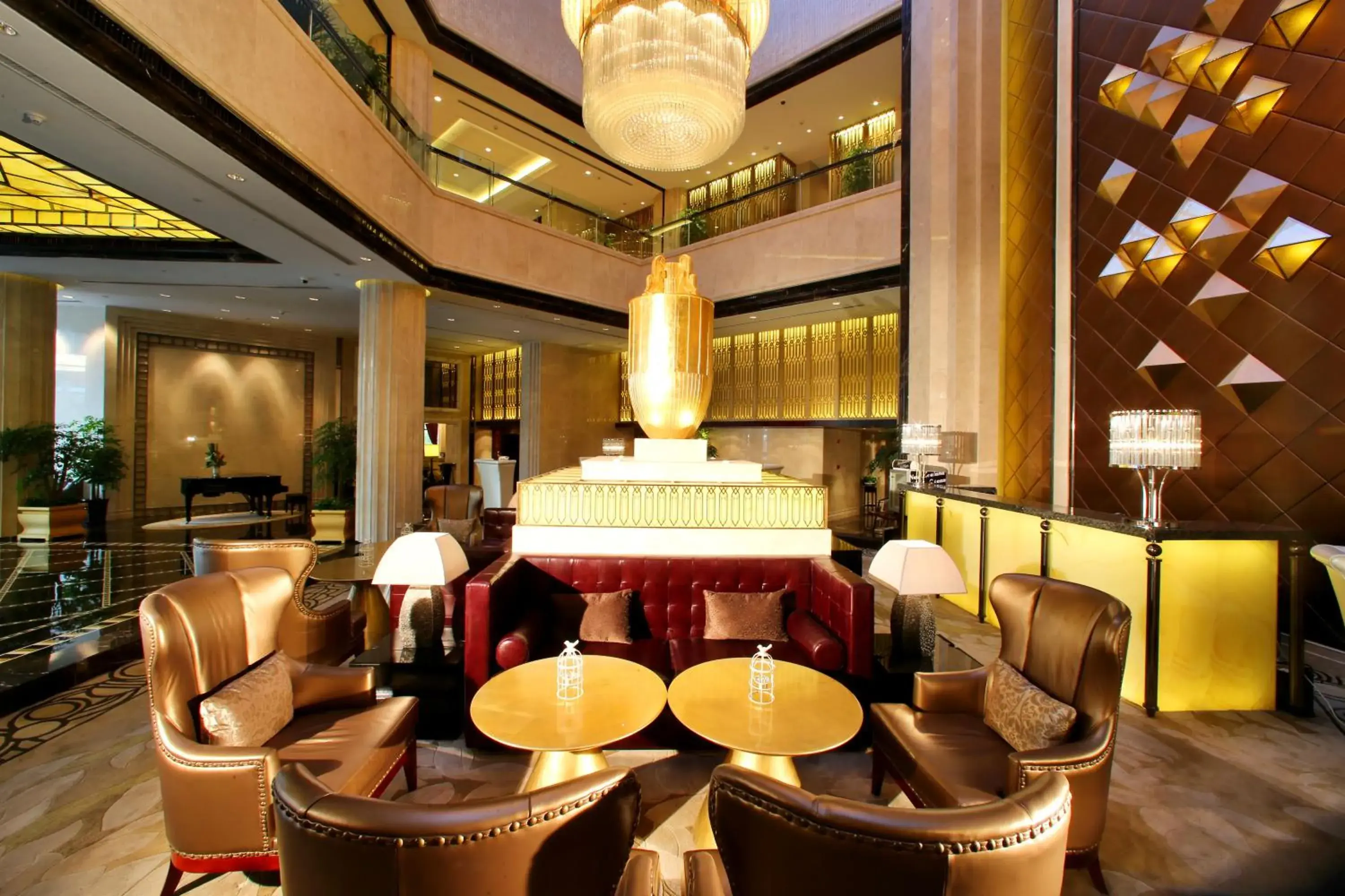 Lounge or bar, Restaurant/Places to Eat in GuangDong Hotel Shanghai