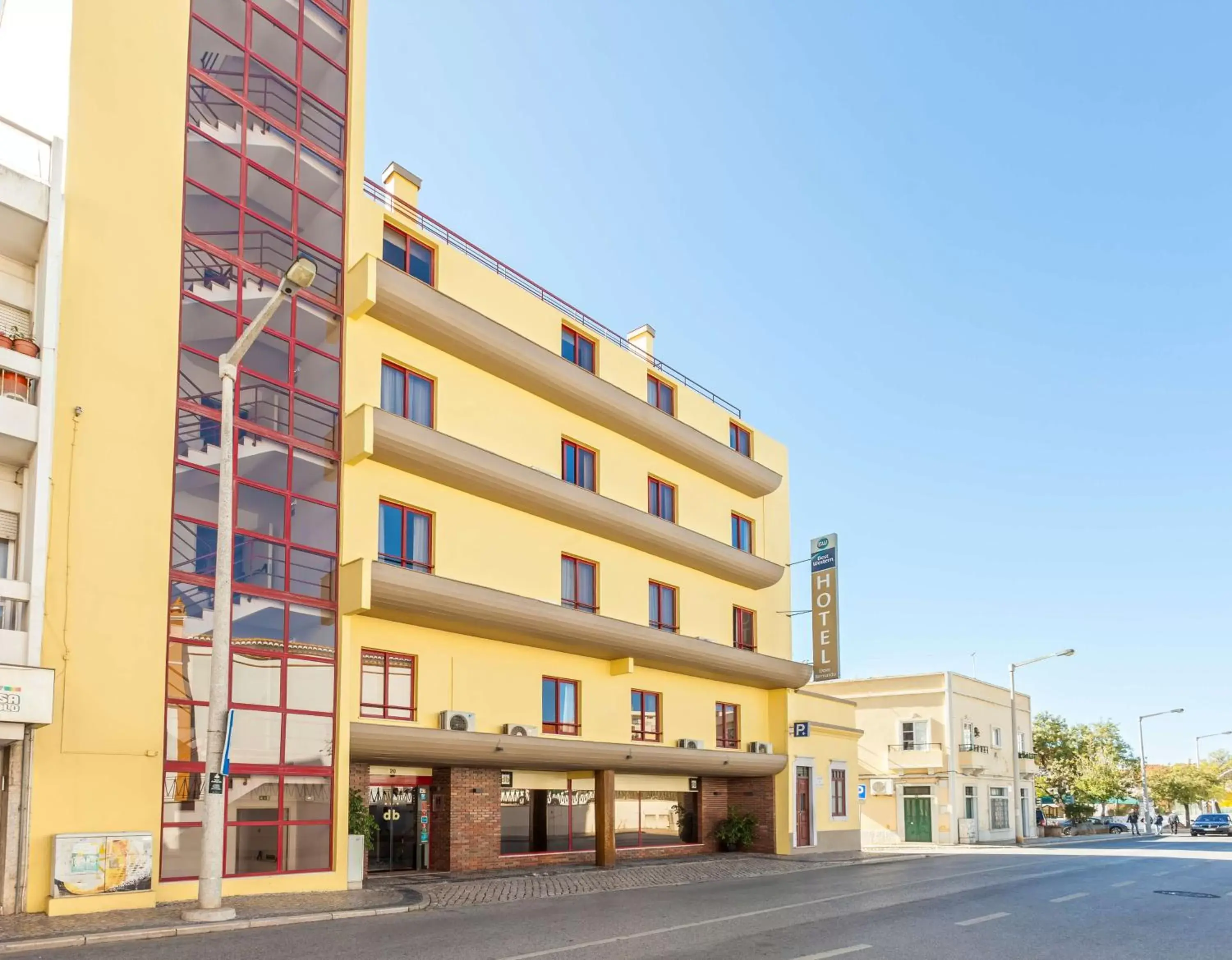 Property building in Best Western Hotel Dom Bernardo Property building in Best Western Hotel Dom Bernardo