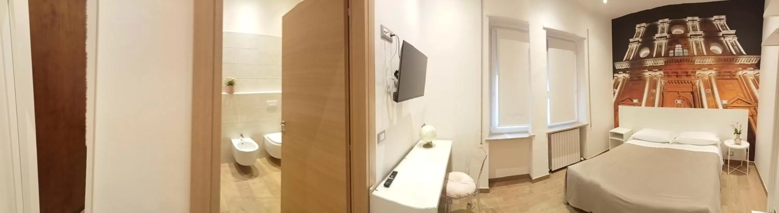 Shower in Hotel Porta Rivera