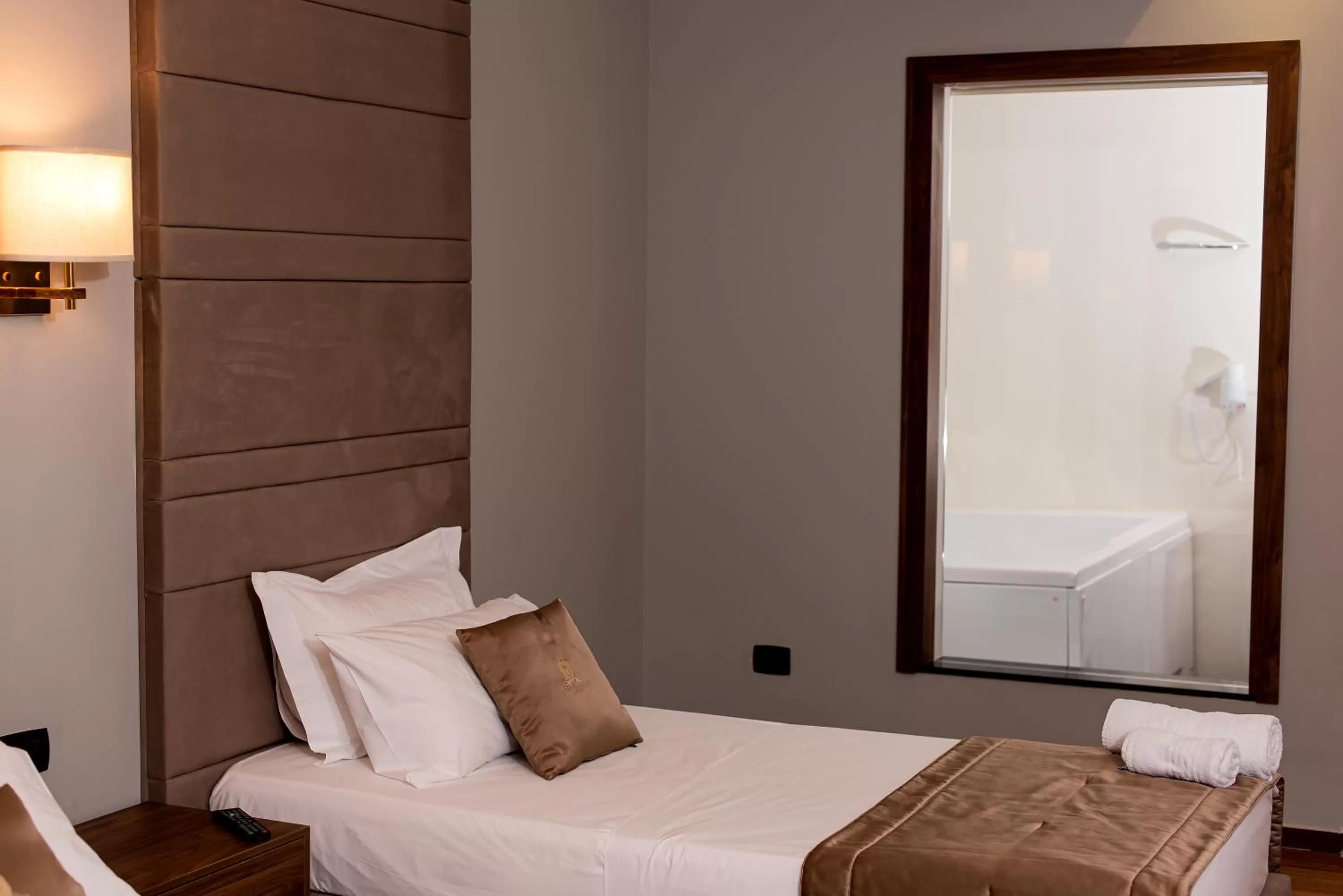 Photo of the whole room, Bed in Deluxe & Executive SPA by Rafaelo