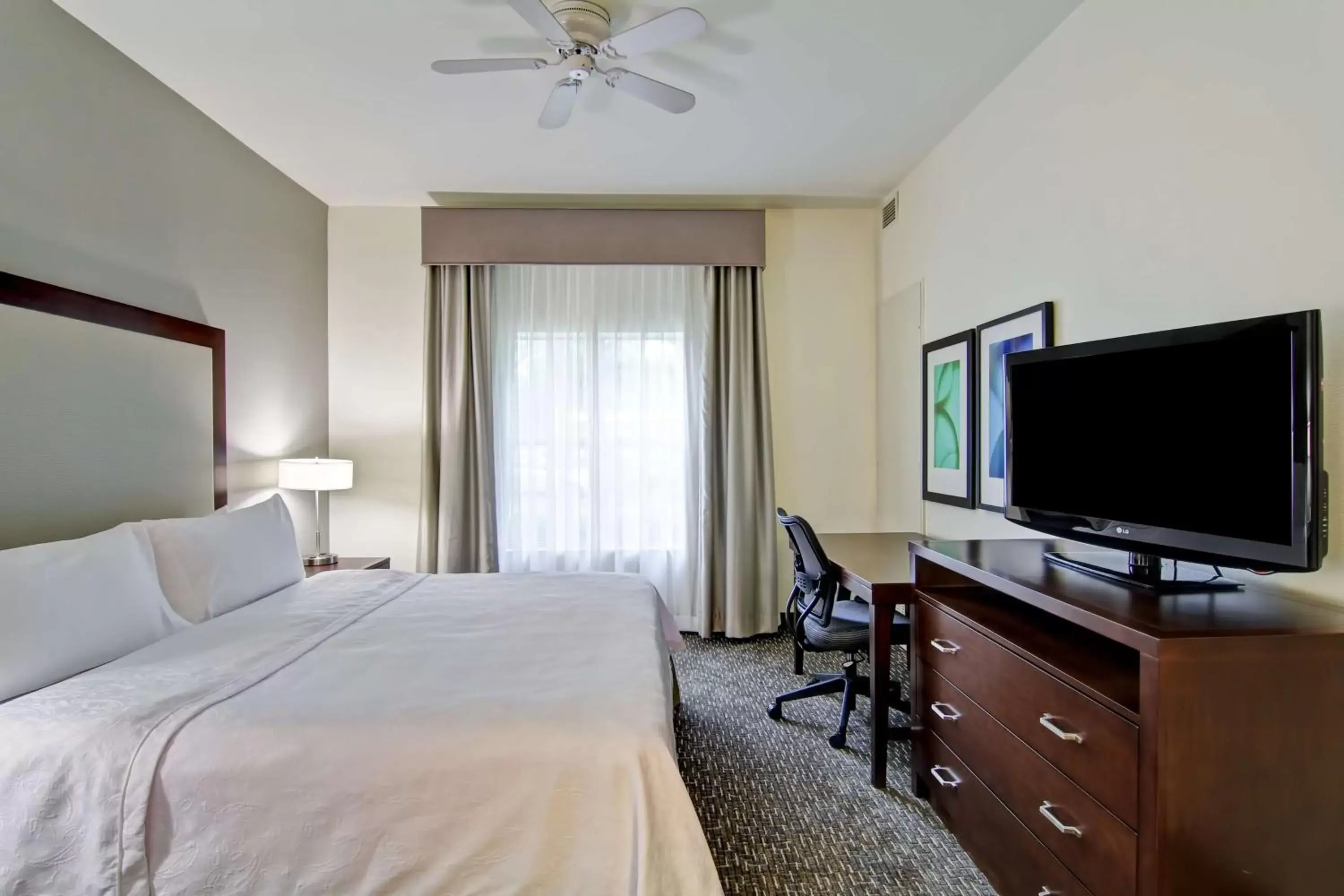 Bedroom, Bed in Homewood Suites by Hilton Newark-Cranford