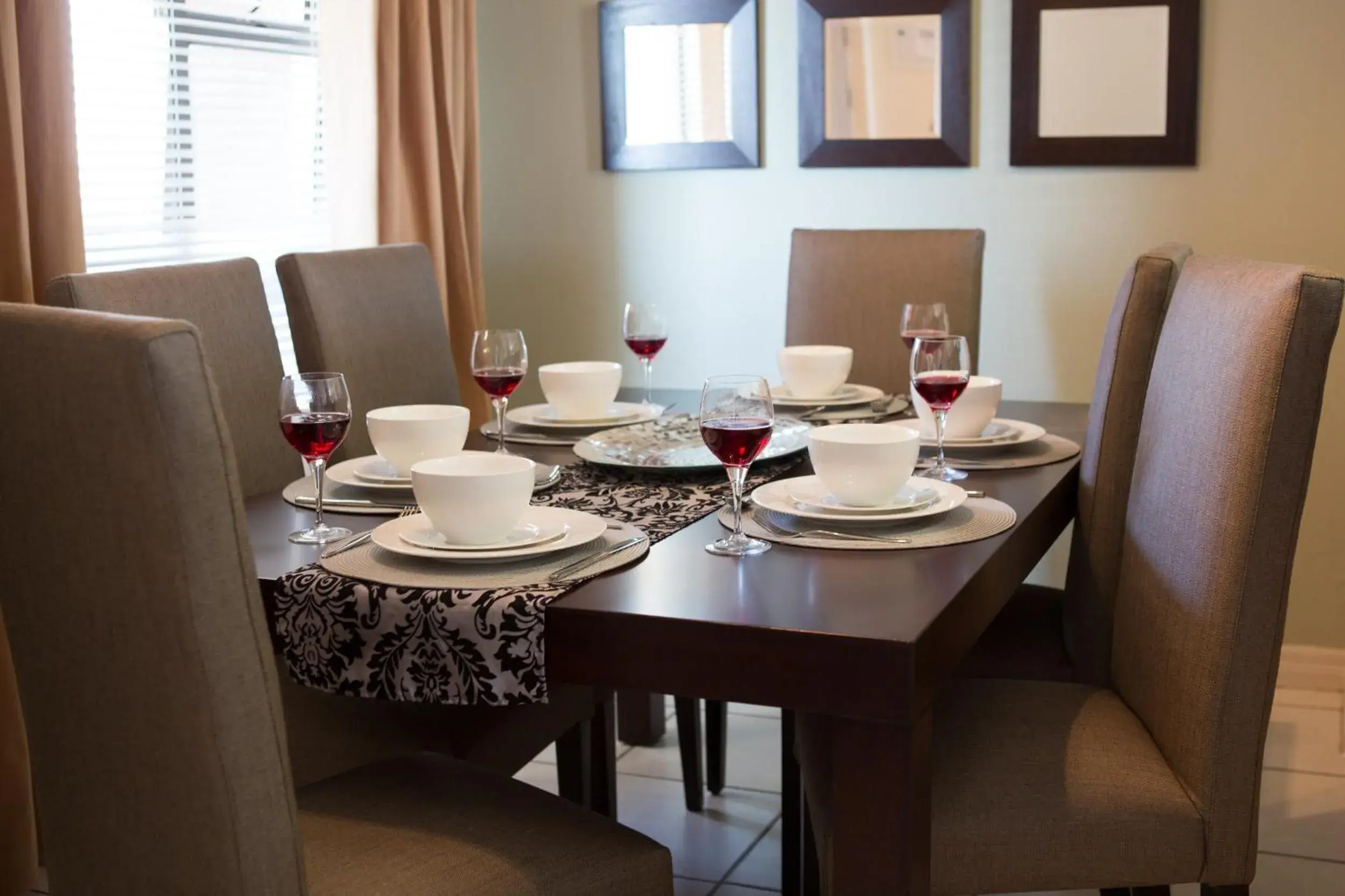 Dining area, Restaurant/Places to Eat in WeStay Westpoint Apartments
