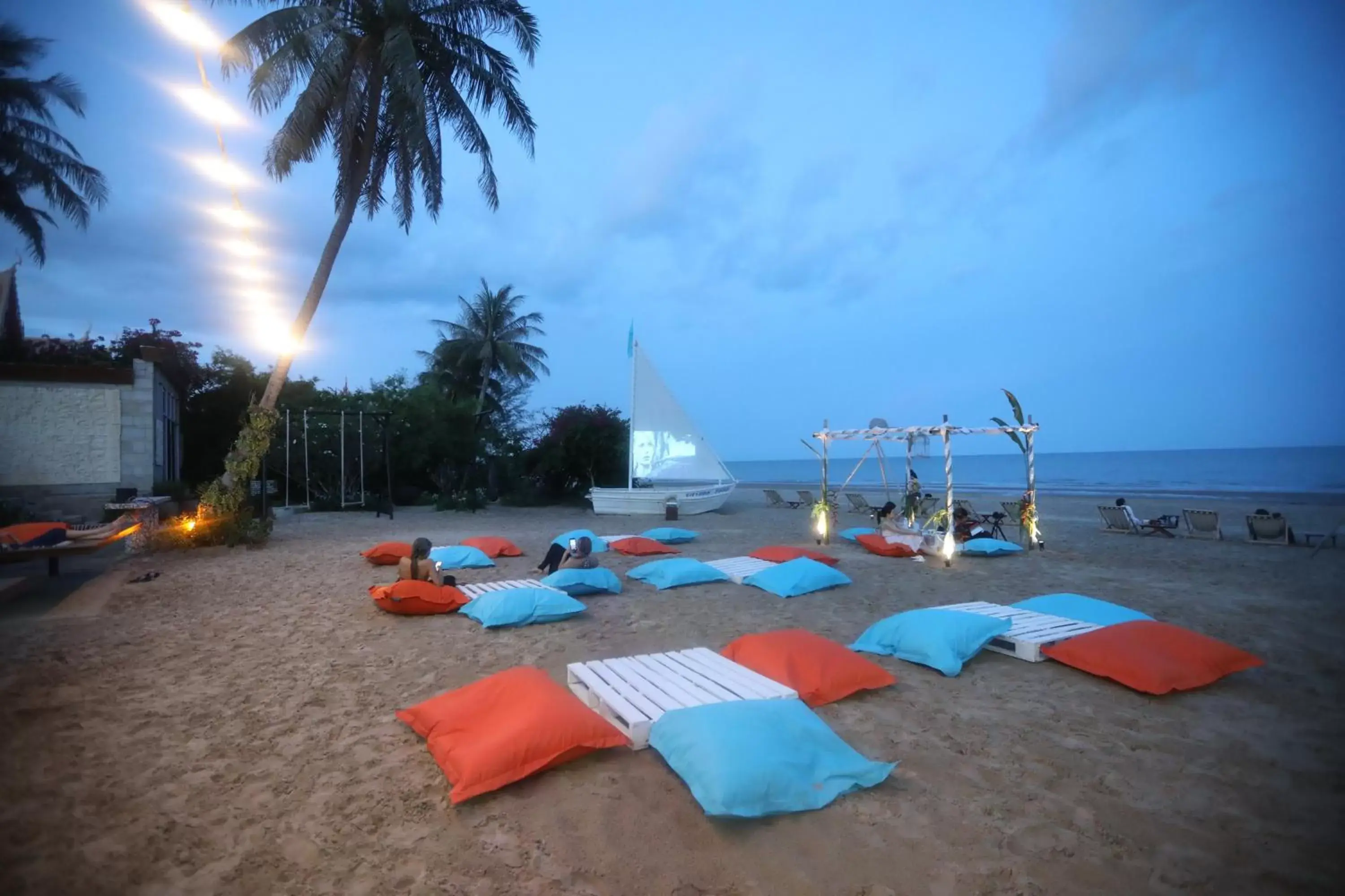 Beach in Dhevan Dara Beach Villa Kuiburi