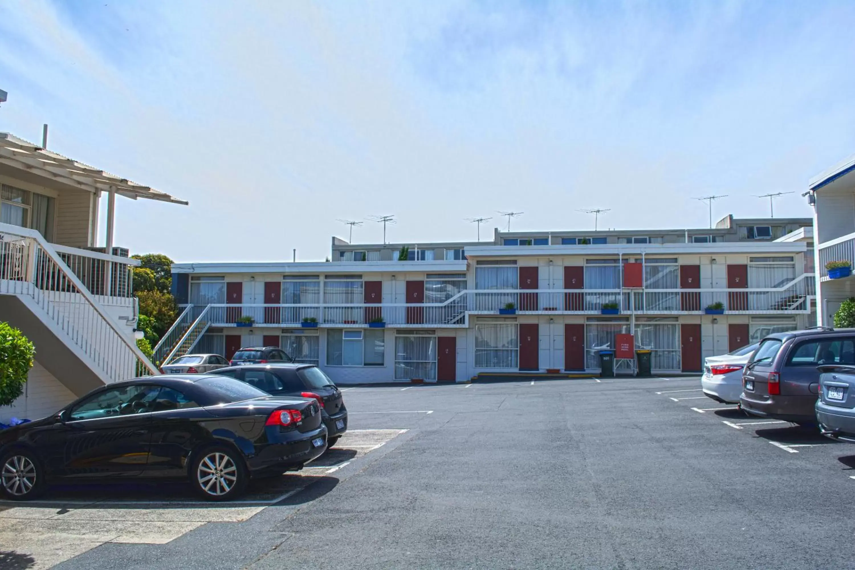 Facade/entrance, Property Building in Alexander Motor Inn